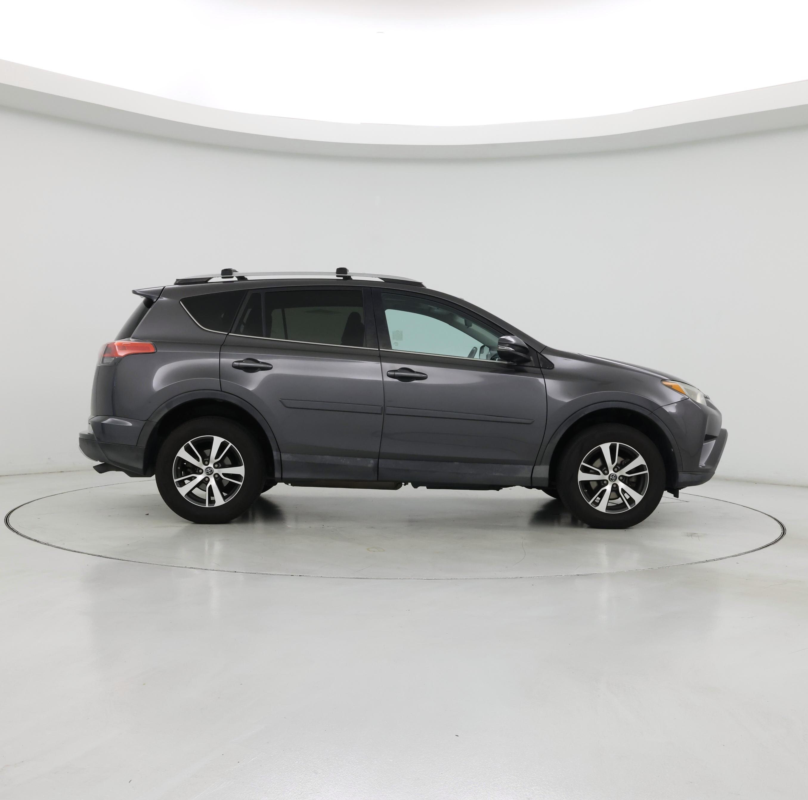 Thumbnail: 2016 Toyota RAV4 - 7