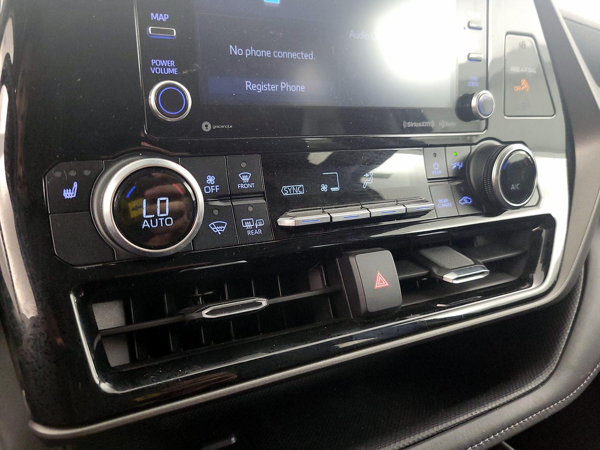 Thumbnail: 2021 Toyota Highlander - 16