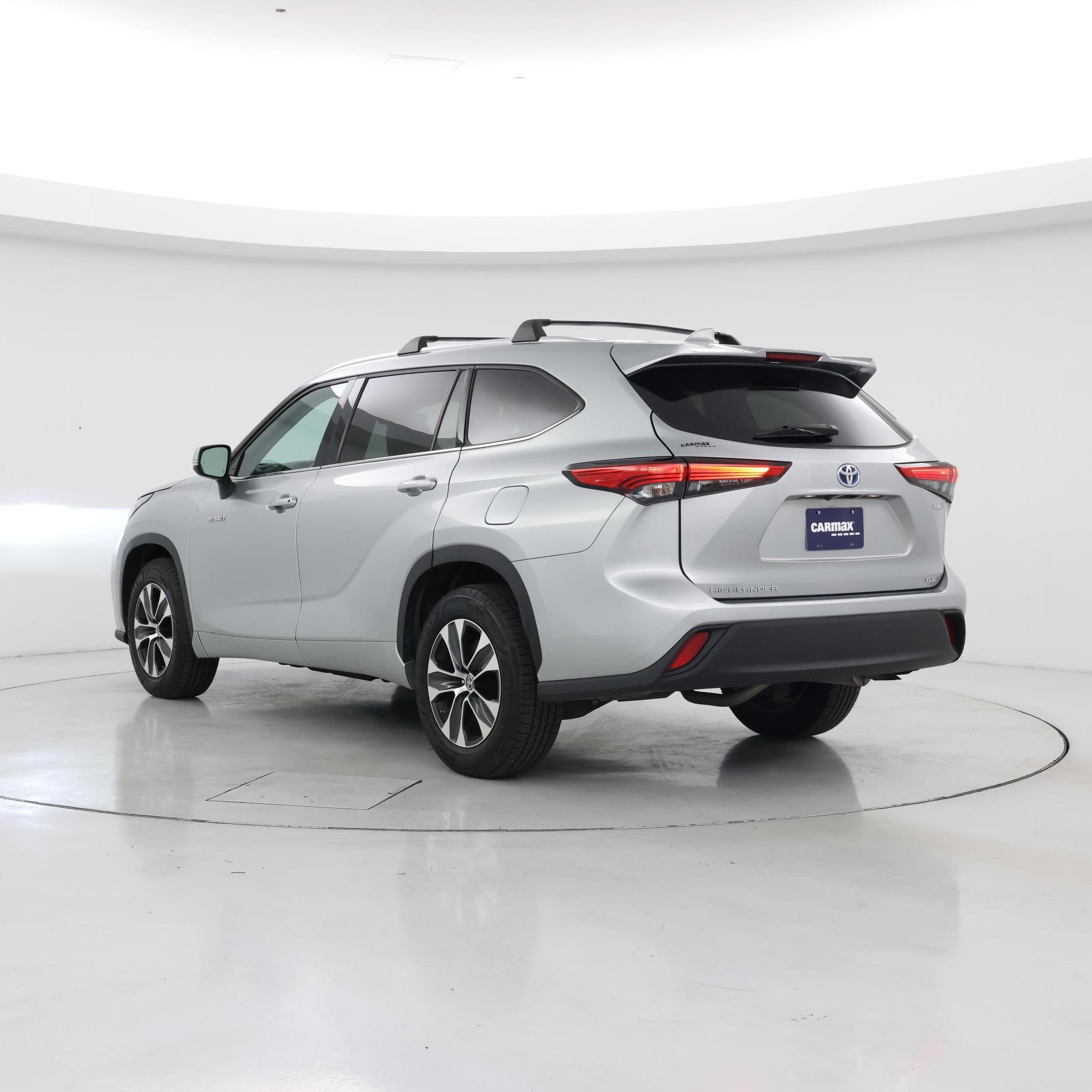 Thumbnail: 2021 Toyota Highlander - 2