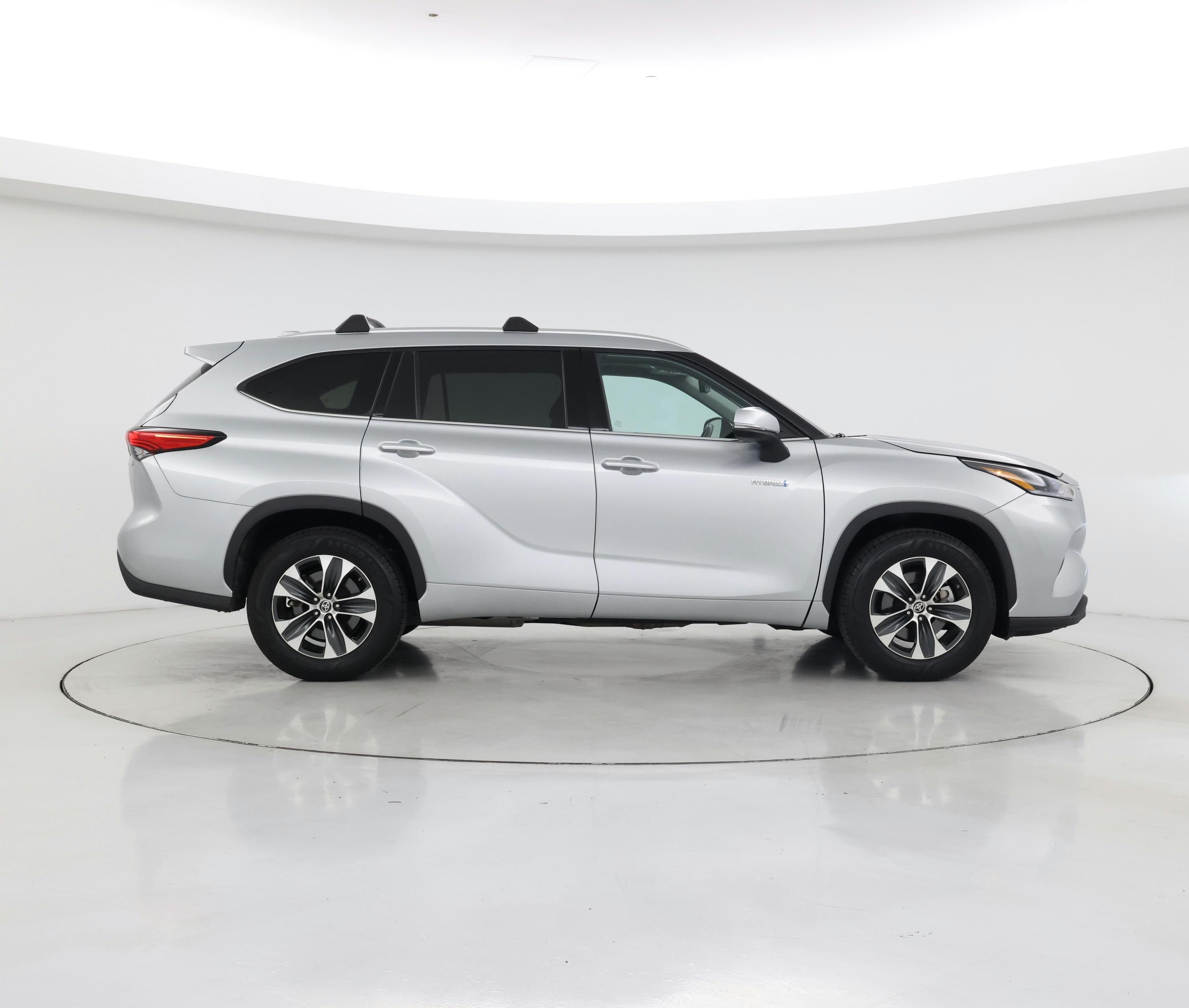 Thumbnail: 2021 Toyota Highlander - 7