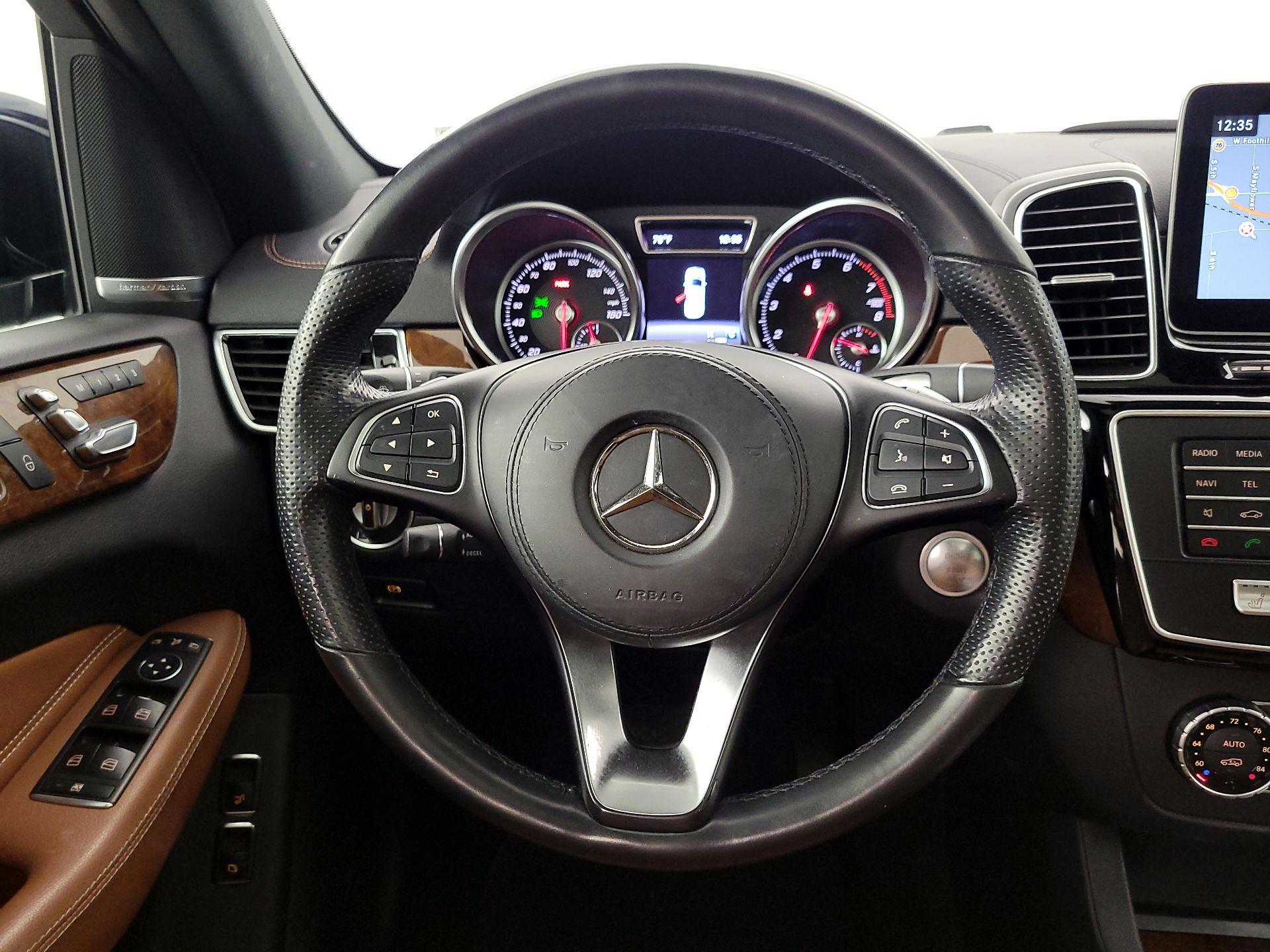 Thumbnail: 2018 Mercedes-Benz GLS - 10