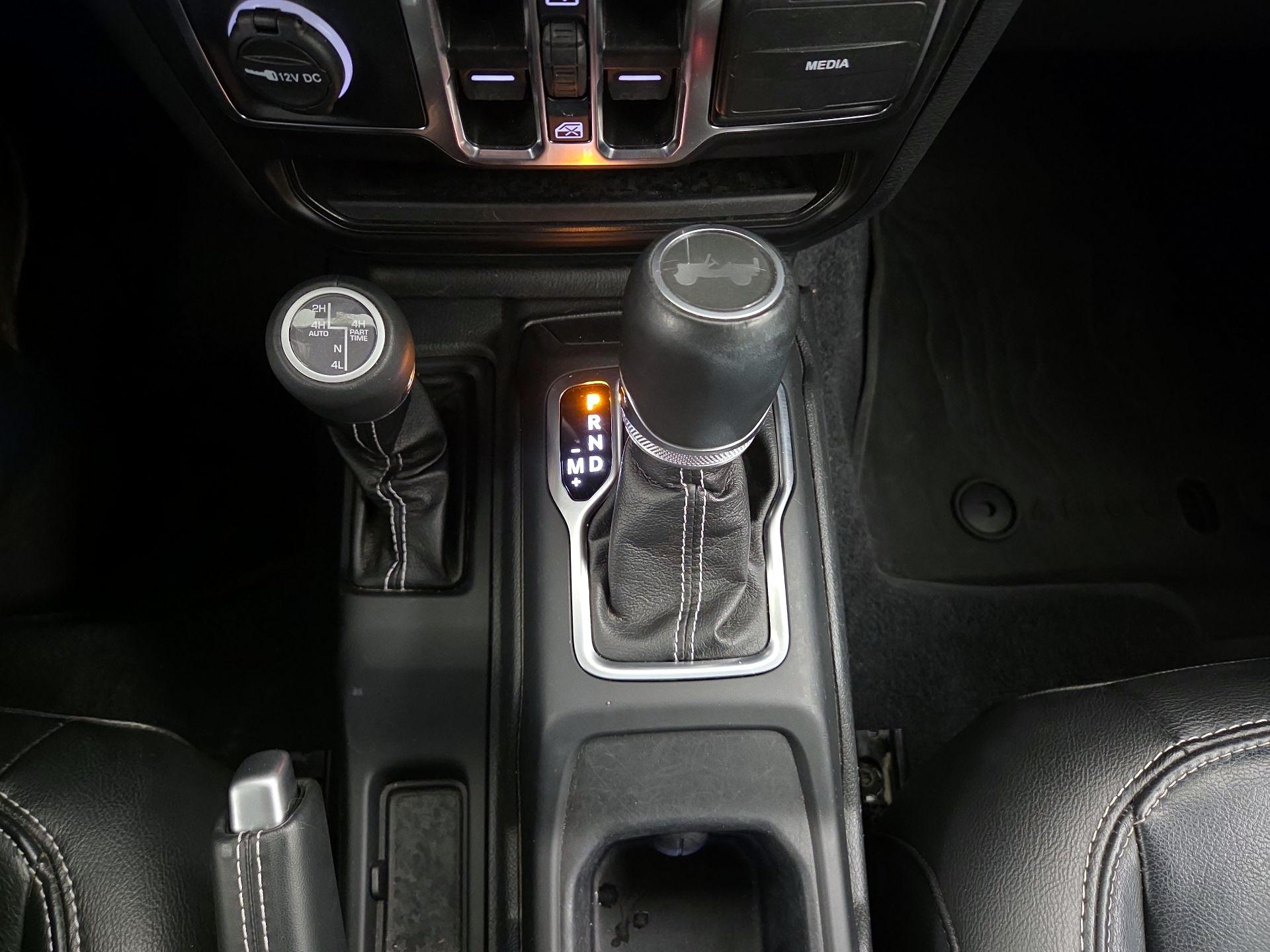 Thumbnail: 2023 Jeep Wrangler - 18