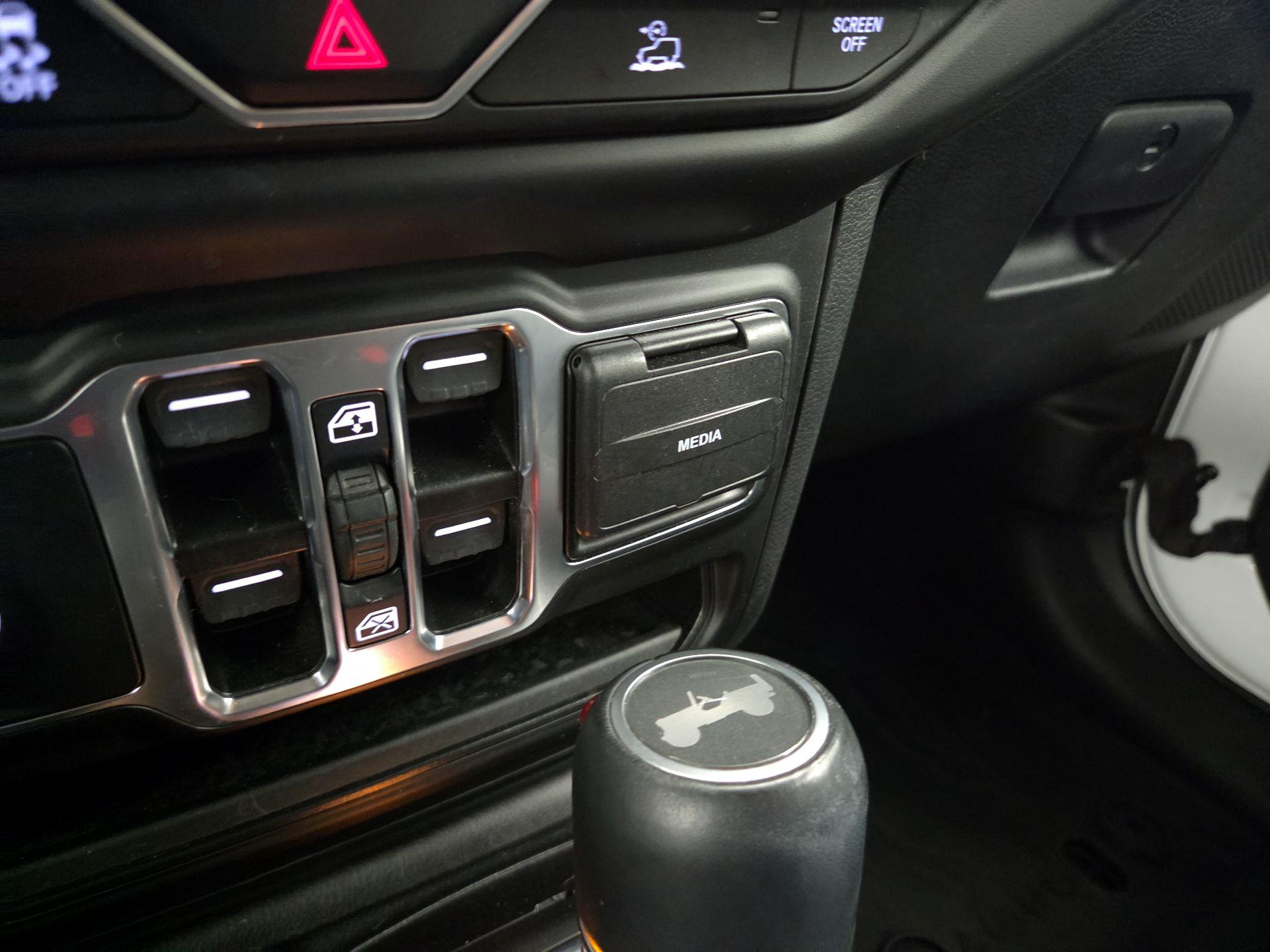 Thumbnail: 2023 Jeep Wrangler - 19