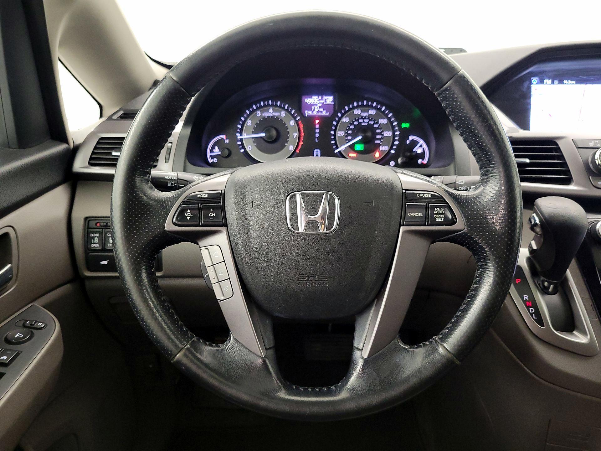 Thumbnail: 2014 Honda Odyssey - 10