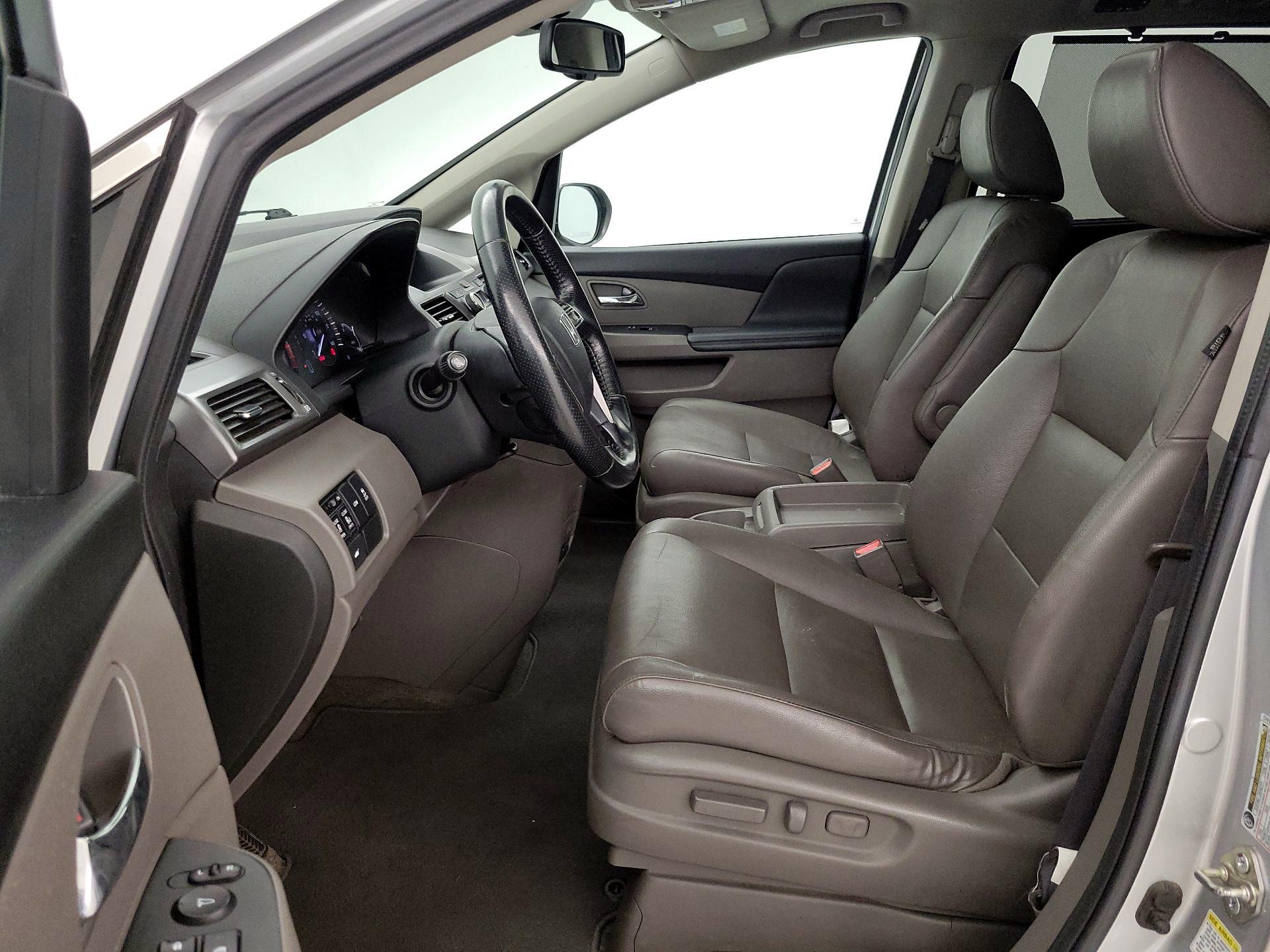 Thumbnail: 2014 Honda Odyssey - 11