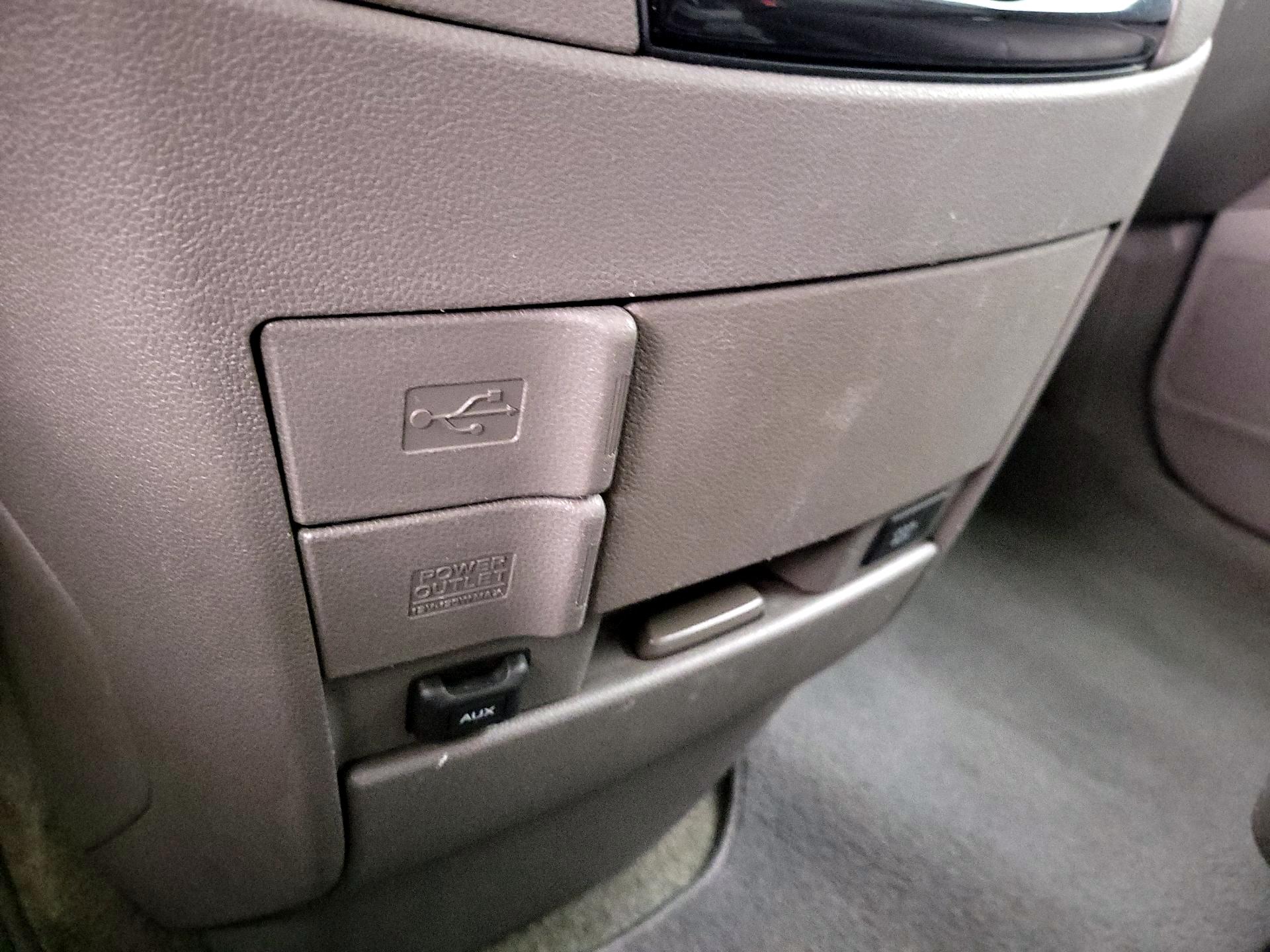 Thumbnail: 2014 Honda Odyssey - 19