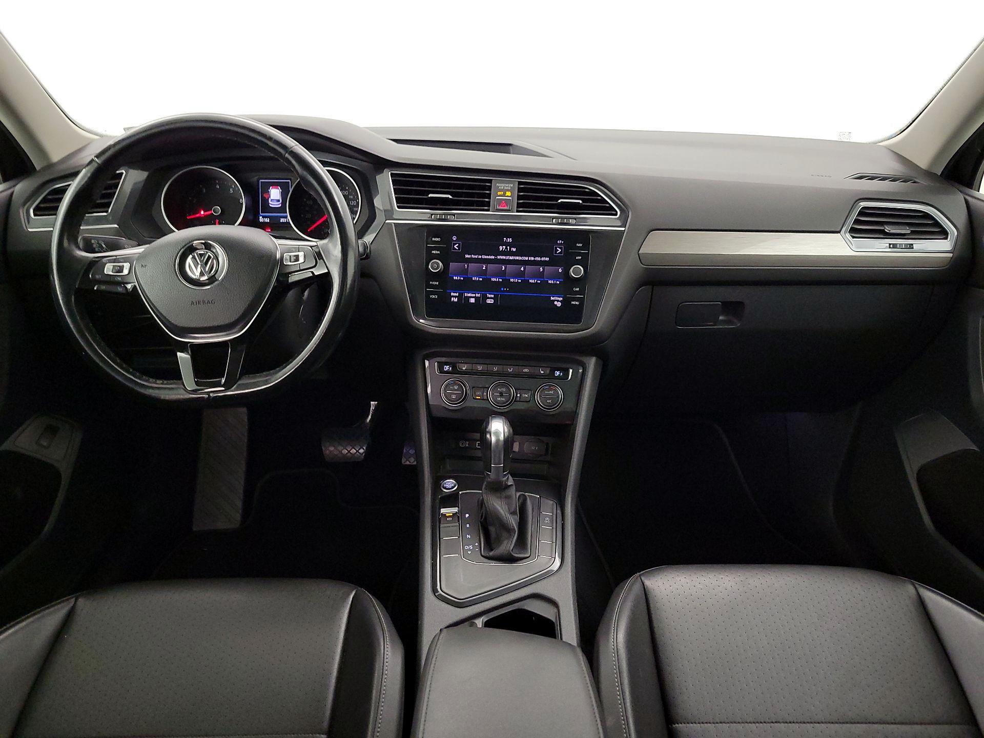 Thumbnail: 2018 Volkswagen Tiguan - 9