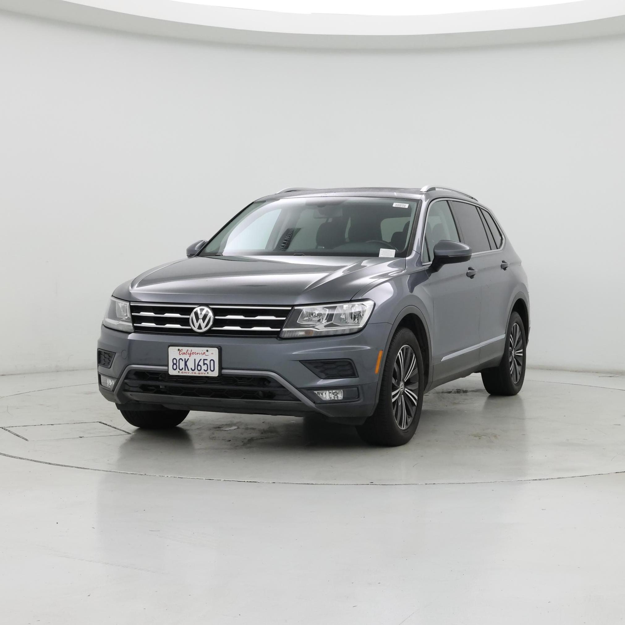 Thumbnail: 2018 Volkswagen Tiguan - 4