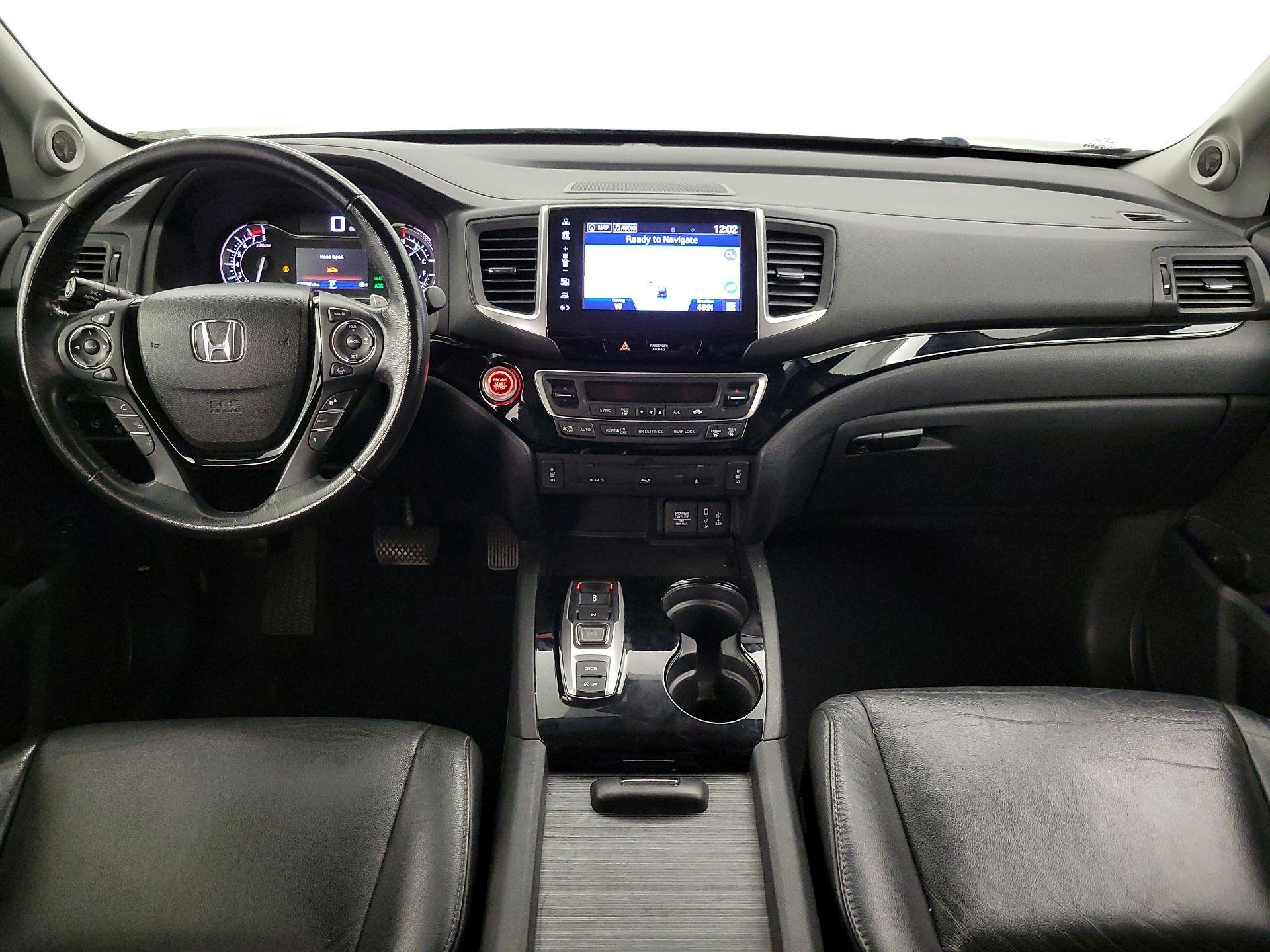 Thumbnail: 2017 Honda Pilot - 9