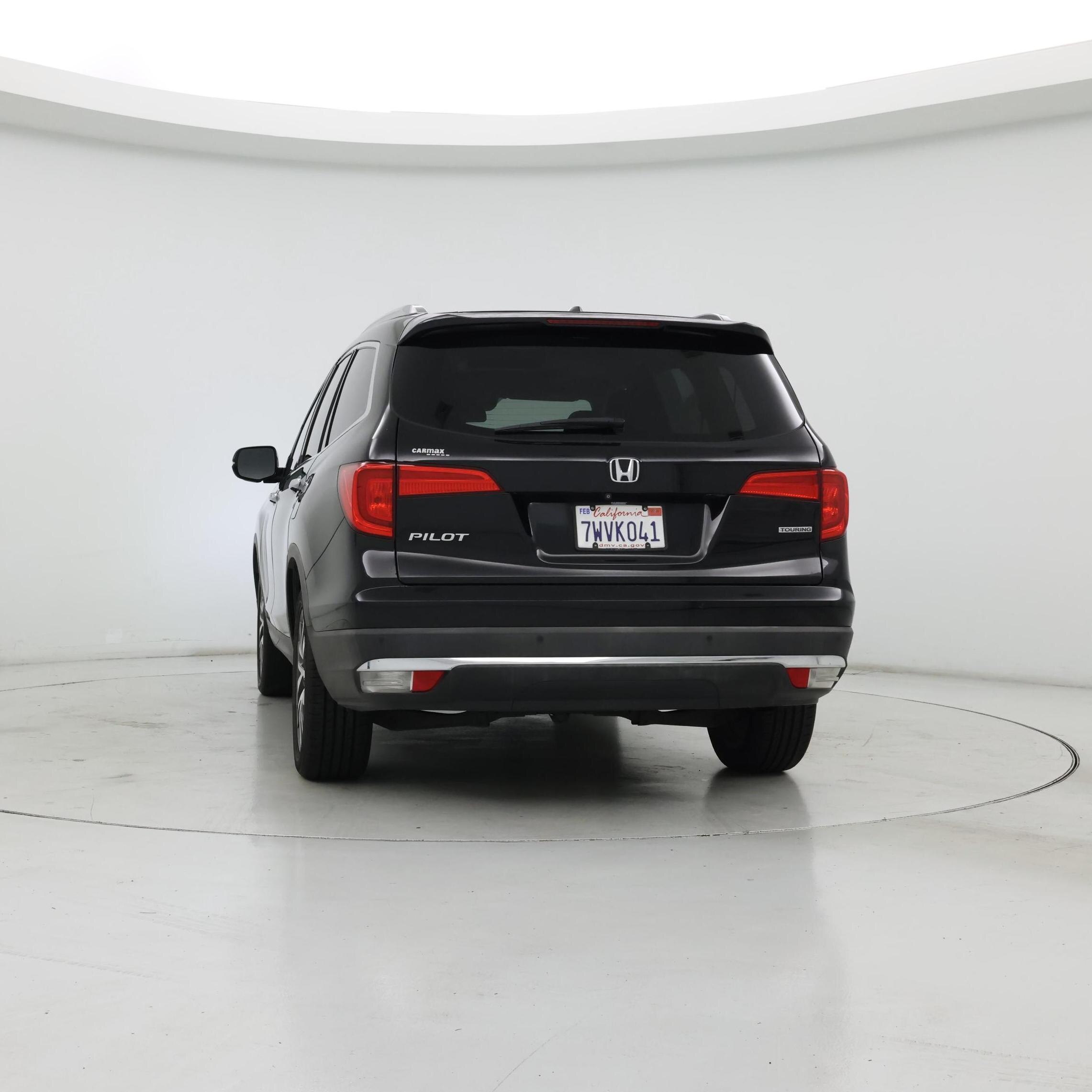 Thumbnail: 2017 Honda Pilot - 6