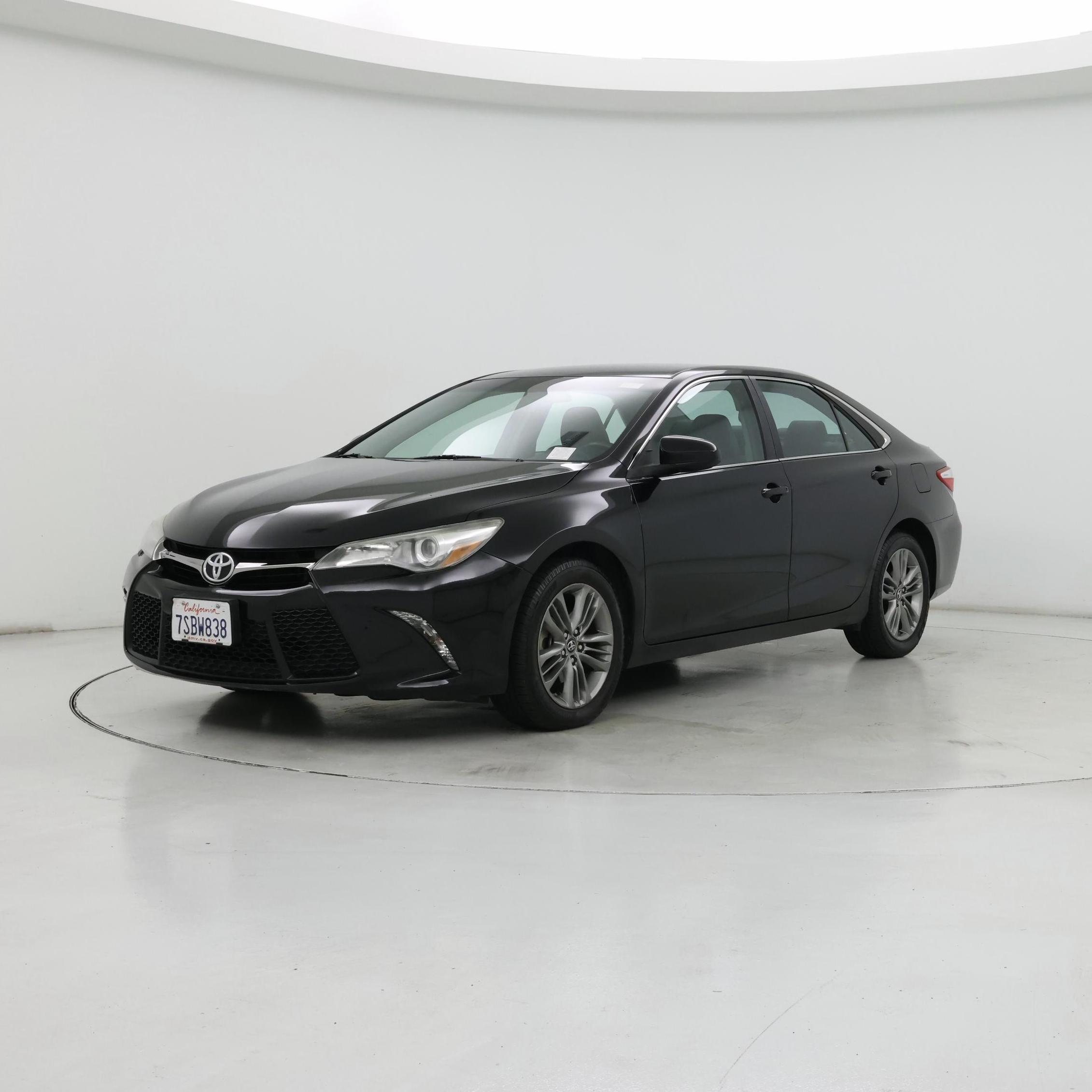 Thumbnail: 2017 Toyota Camry - 4