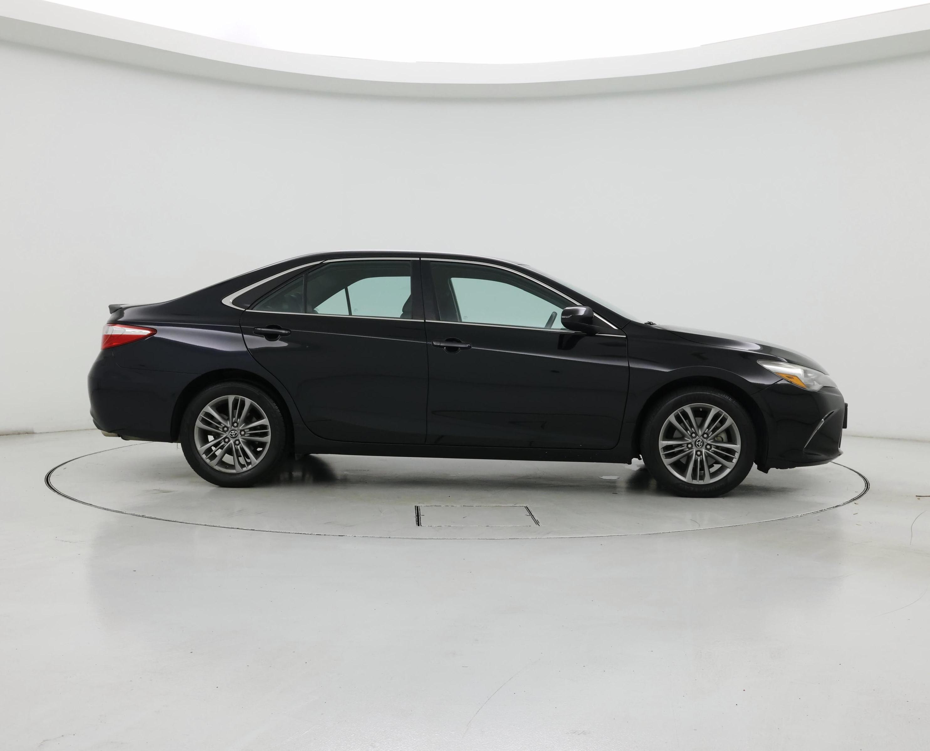 Thumbnail: 2017 Toyota Camry - 7