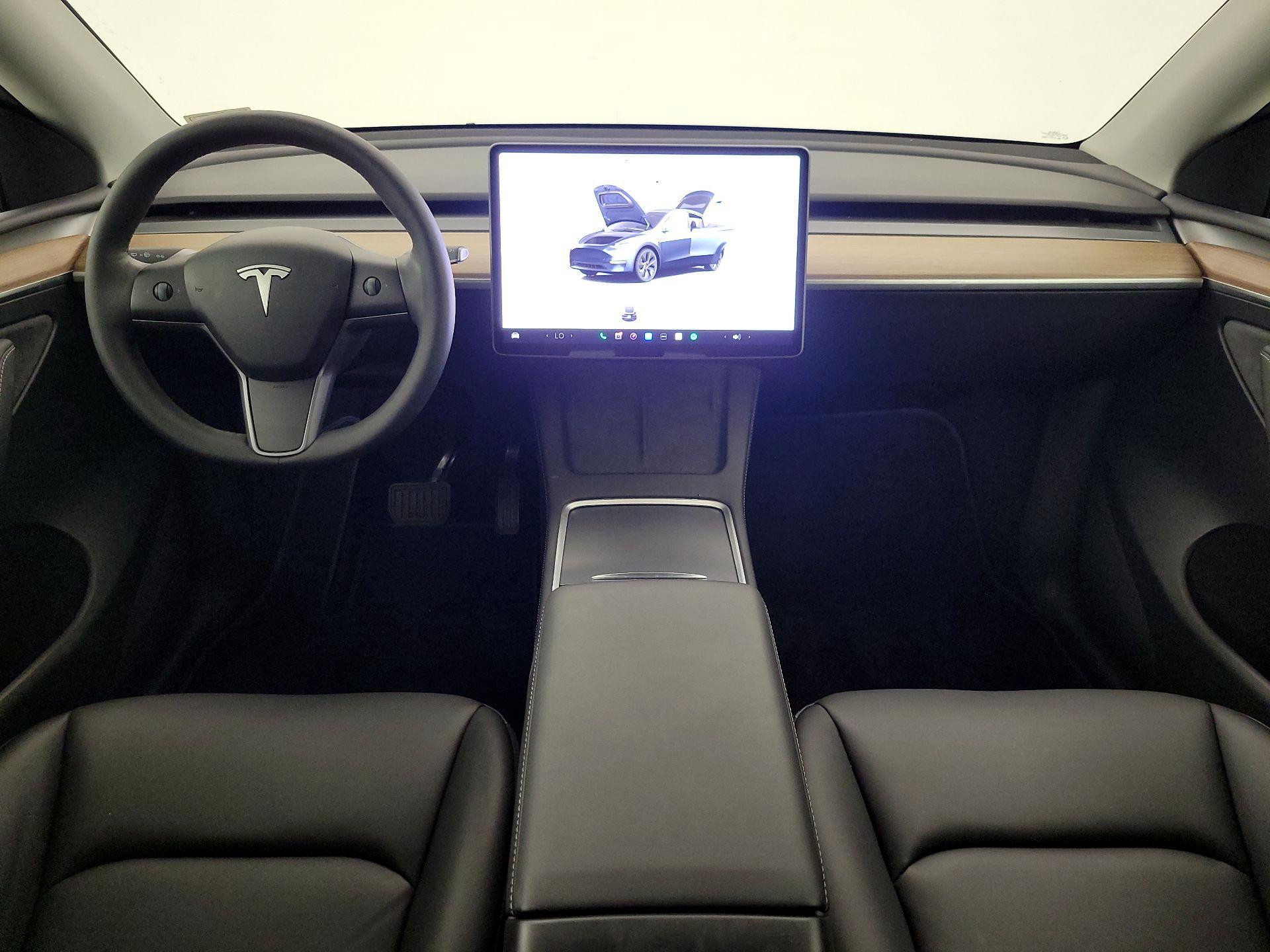 Thumbnail: 2024 Tesla Model Y - 9