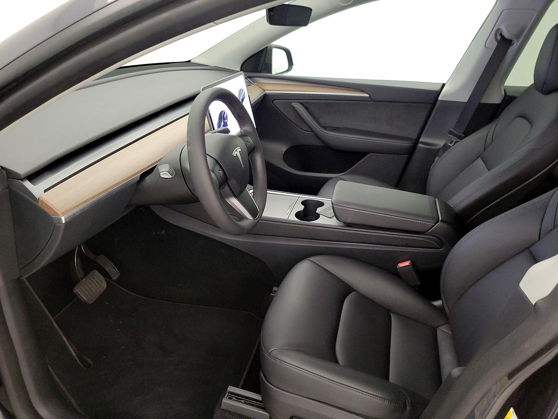 Thumbnail: 2024 Tesla Model Y - 11