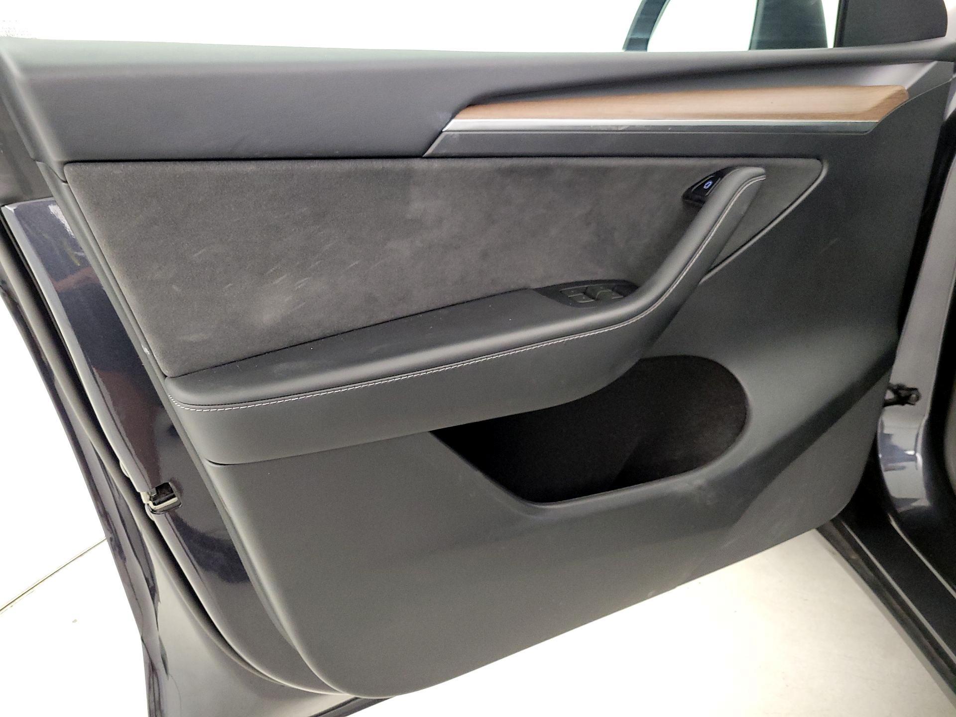 Thumbnail: 2024 Tesla Model Y - 12
