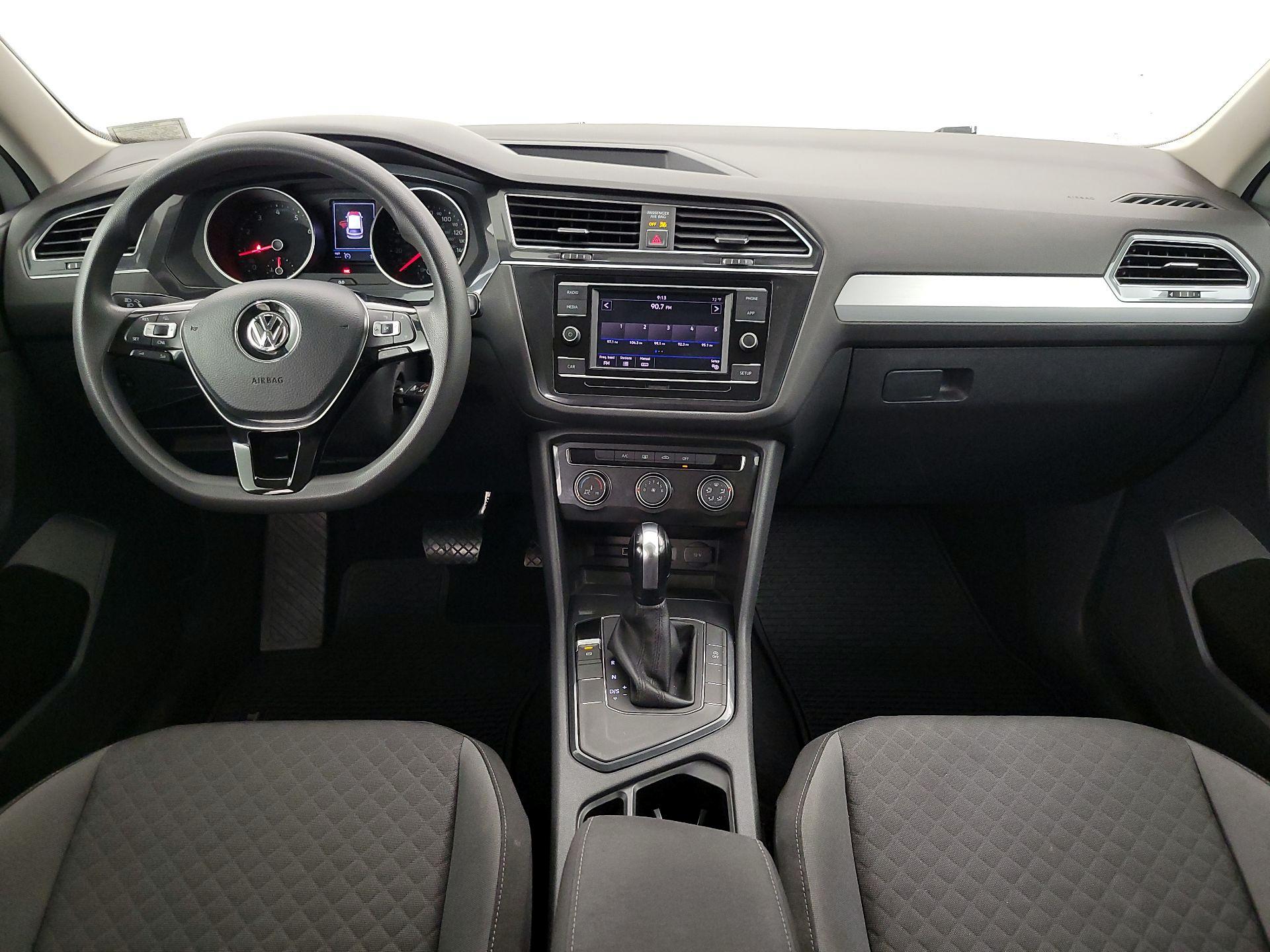 Thumbnail: 2018 Volkswagen Tiguan - 9