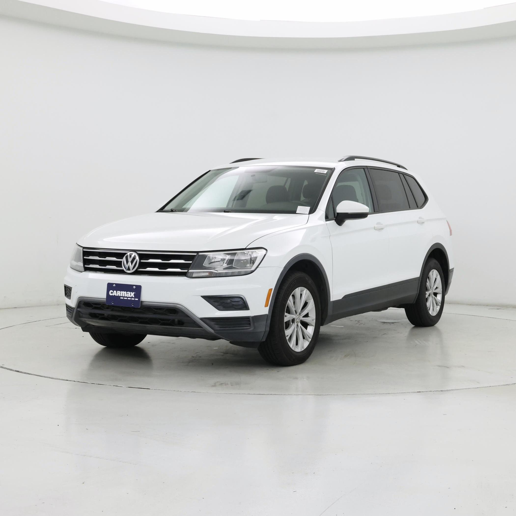 Thumbnail: 2018 Volkswagen Tiguan - 4