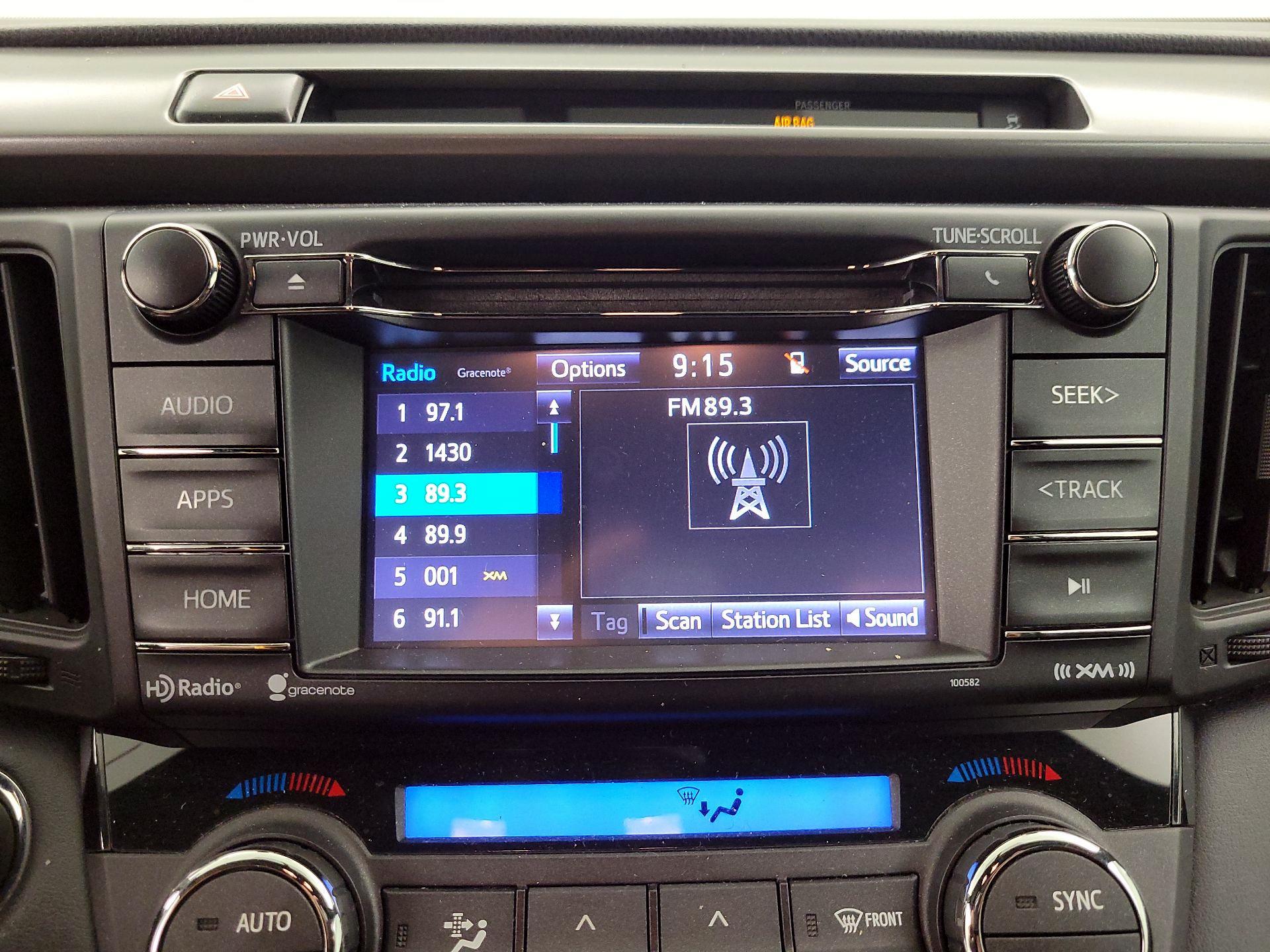 Thumbnail: 2016 Toyota RAV4 - 15