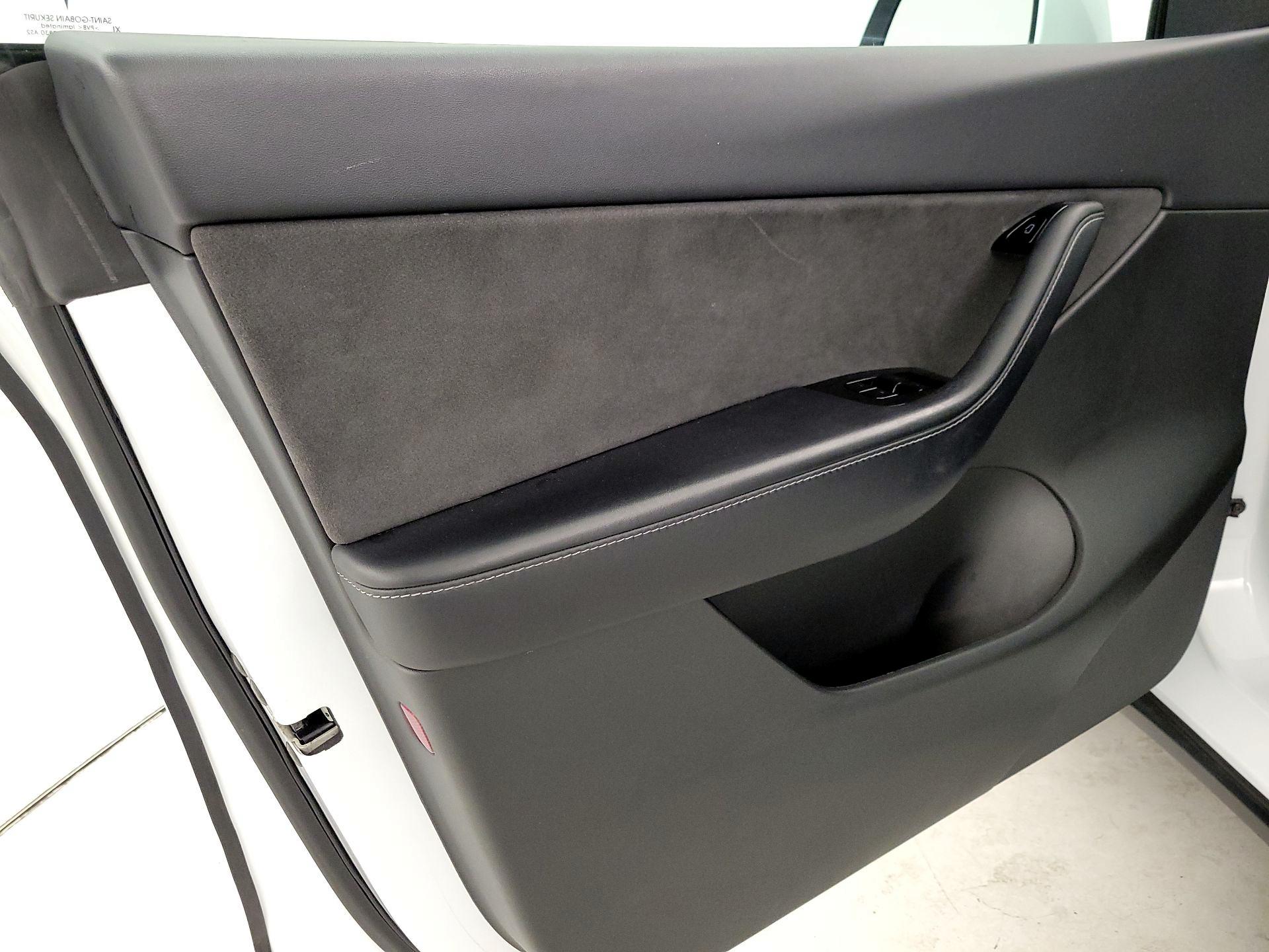 Thumbnail: 2021 Tesla Model Y - 12