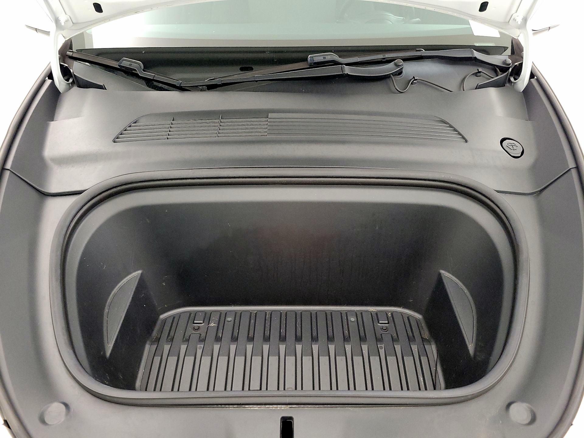 Thumbnail: 2021 Tesla Model Y - 20