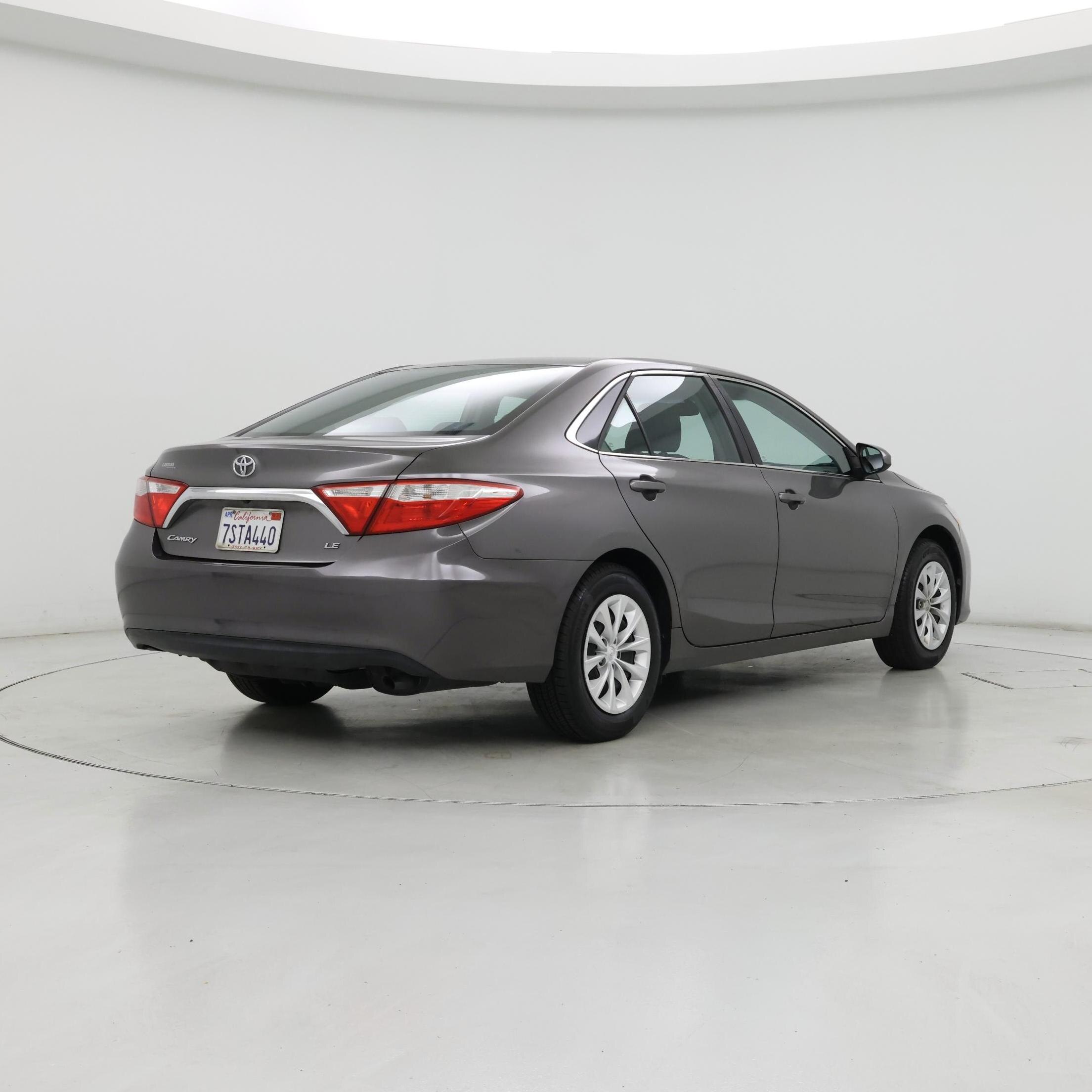 Thumbnail: 2016 Toyota Camry - 8