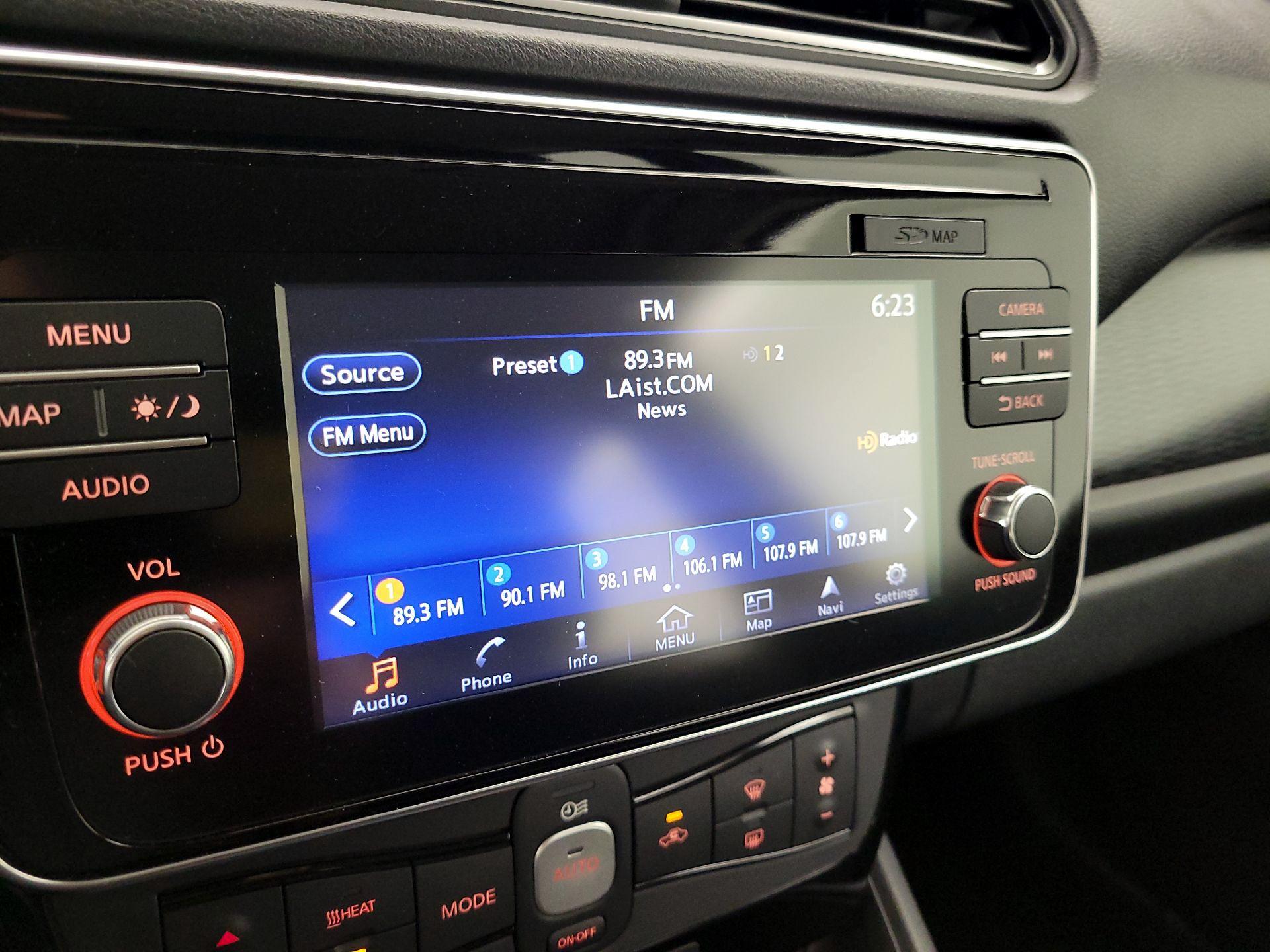 Thumbnail: 2019 Nissan Leaf - 16