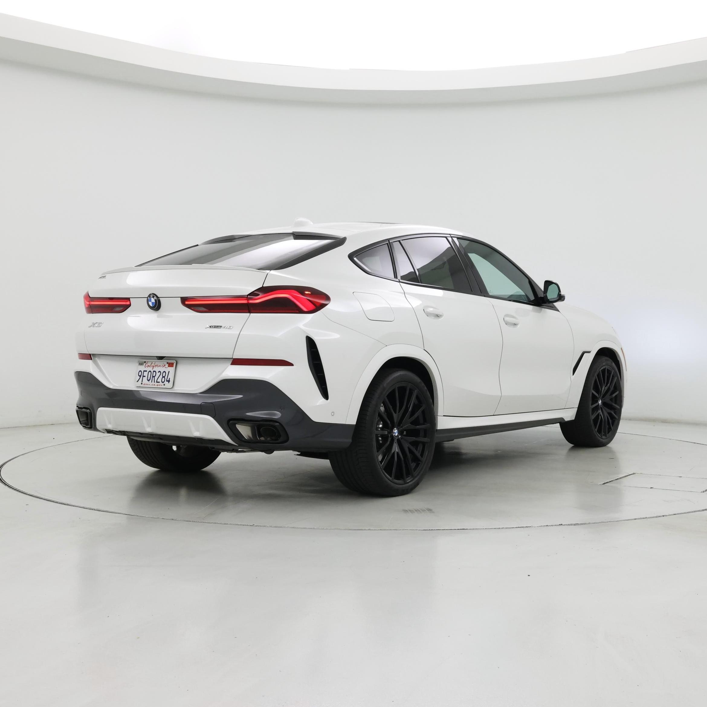 Thumbnail: 2023 BMW X6 - 8
