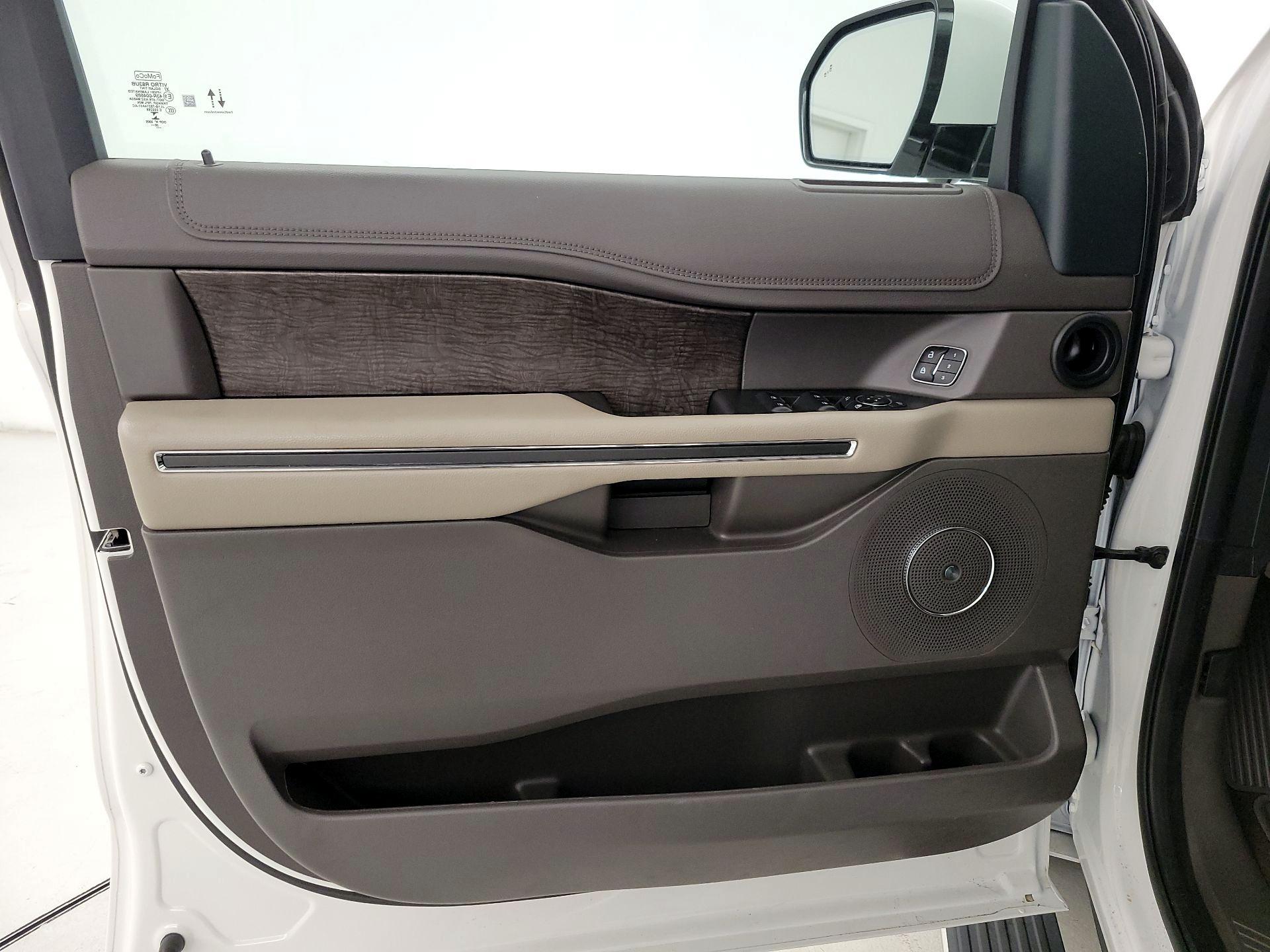 Thumbnail: 2020 Ford Expedition - 12