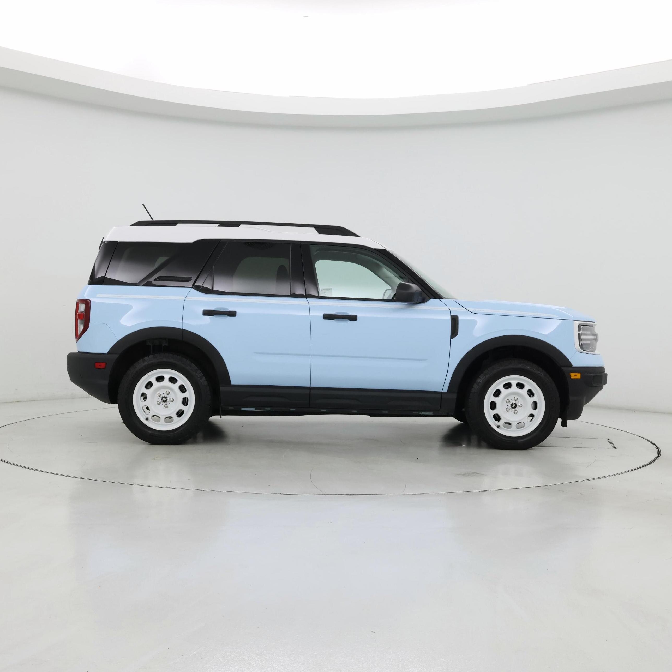 Thumbnail: 2023 Ford Bronco Sport - 7