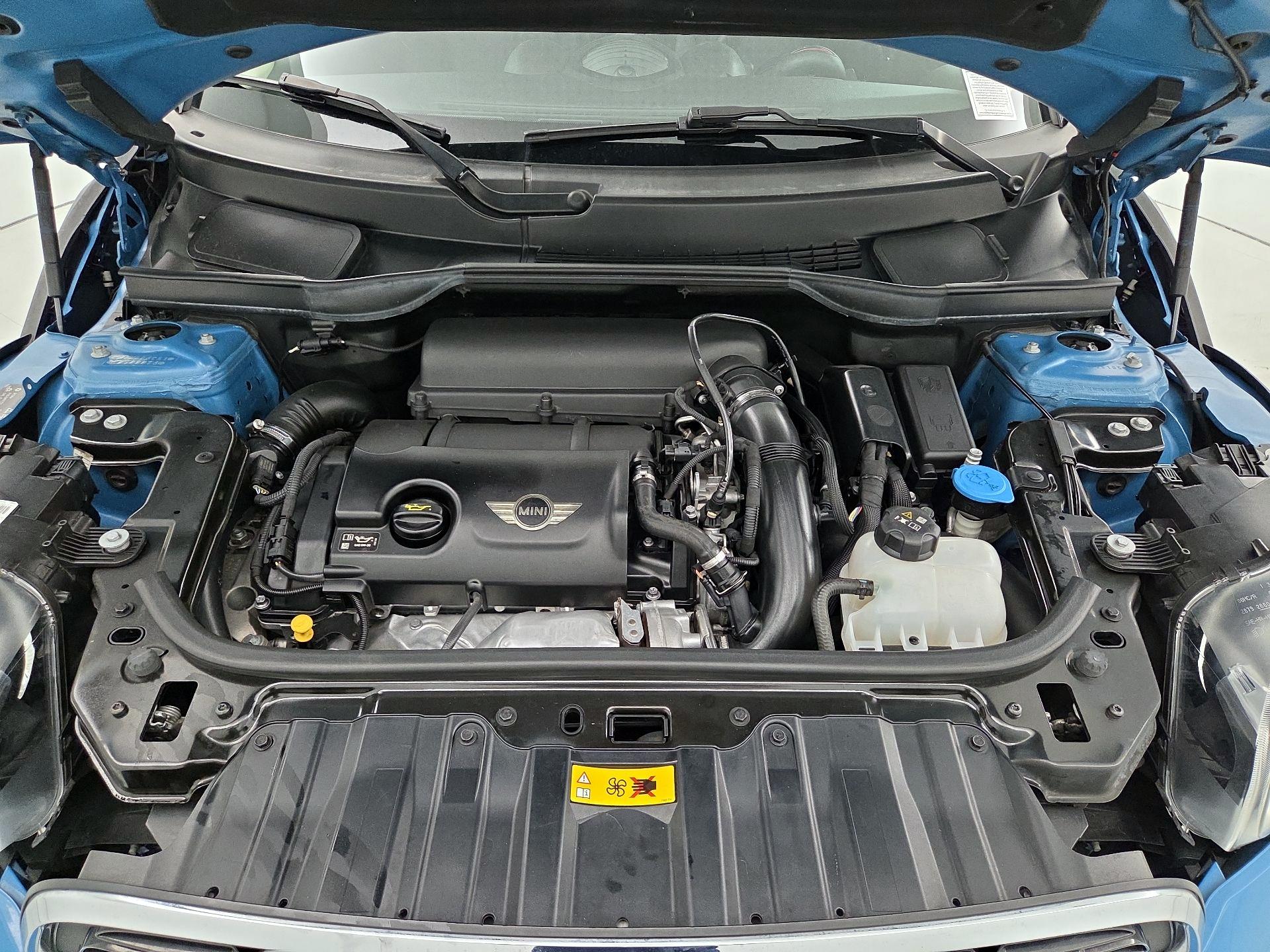 Thumbnail: 2016 MINI Cooper Countryman - 19