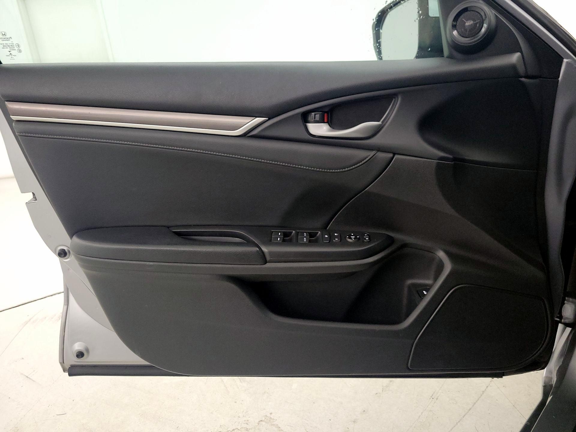 Thumbnail: 2019 Honda Civic - 12
