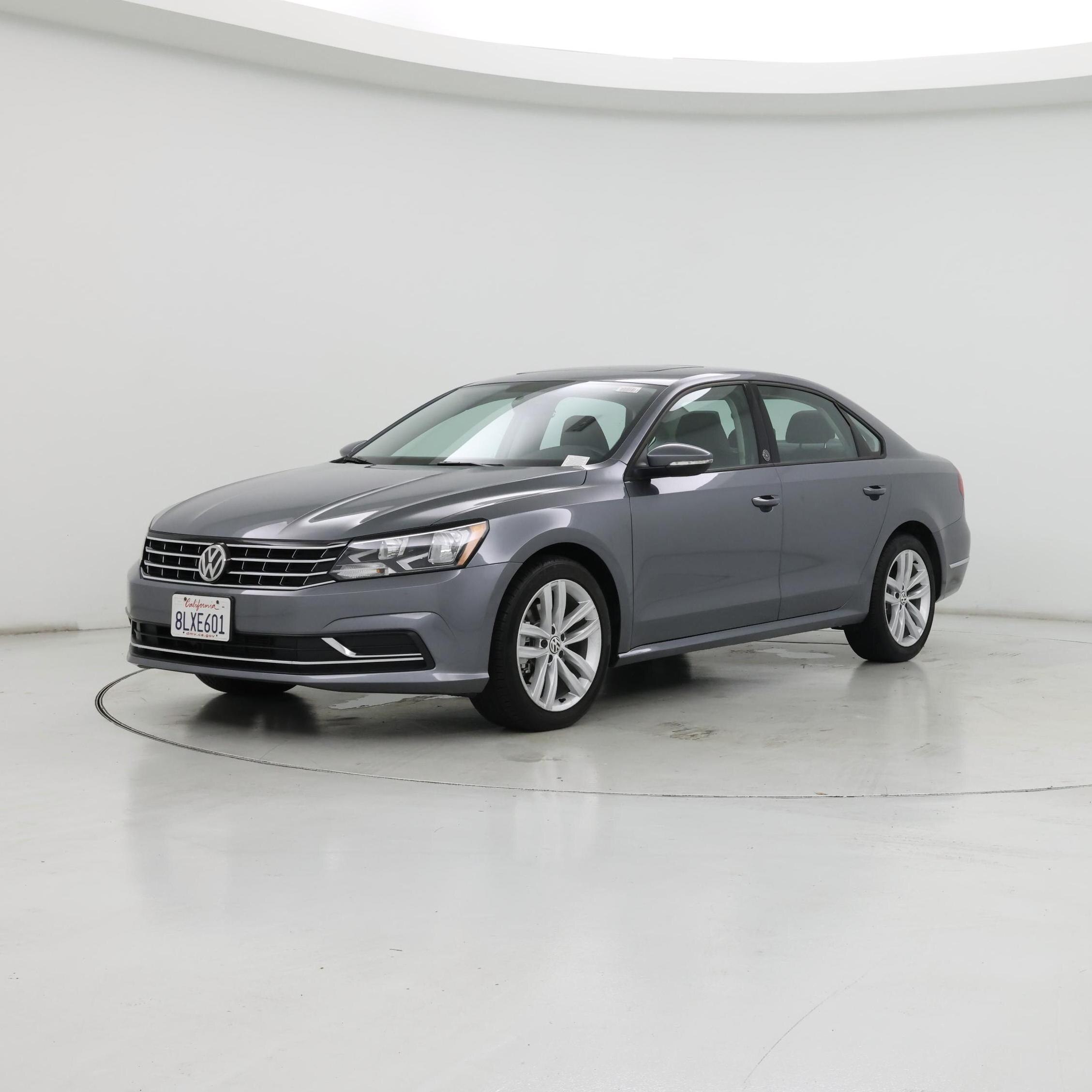 Thumbnail: 2019 Volkswagen Passat - 4