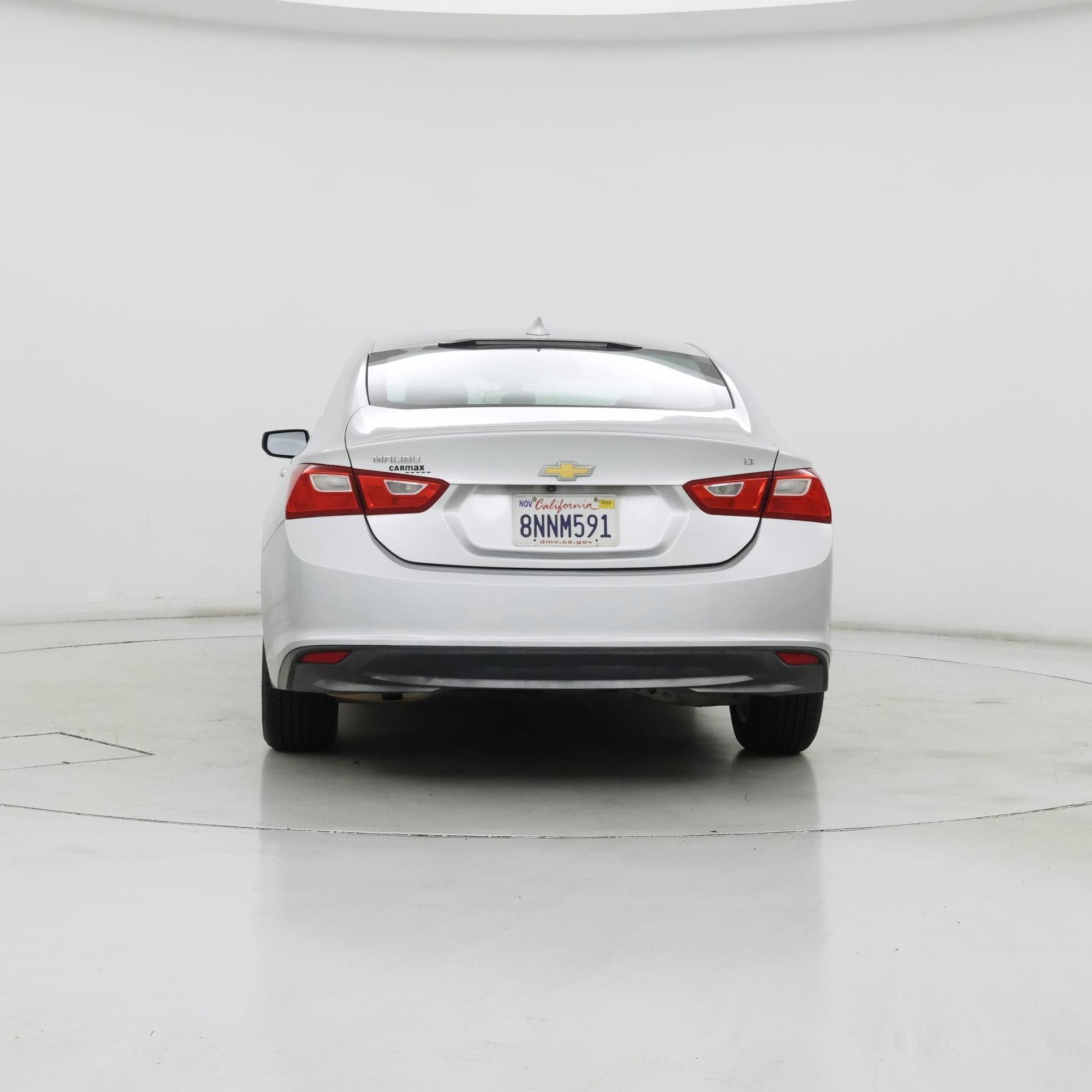 Thumbnail: 2017 Chevrolet Malibu - 6
