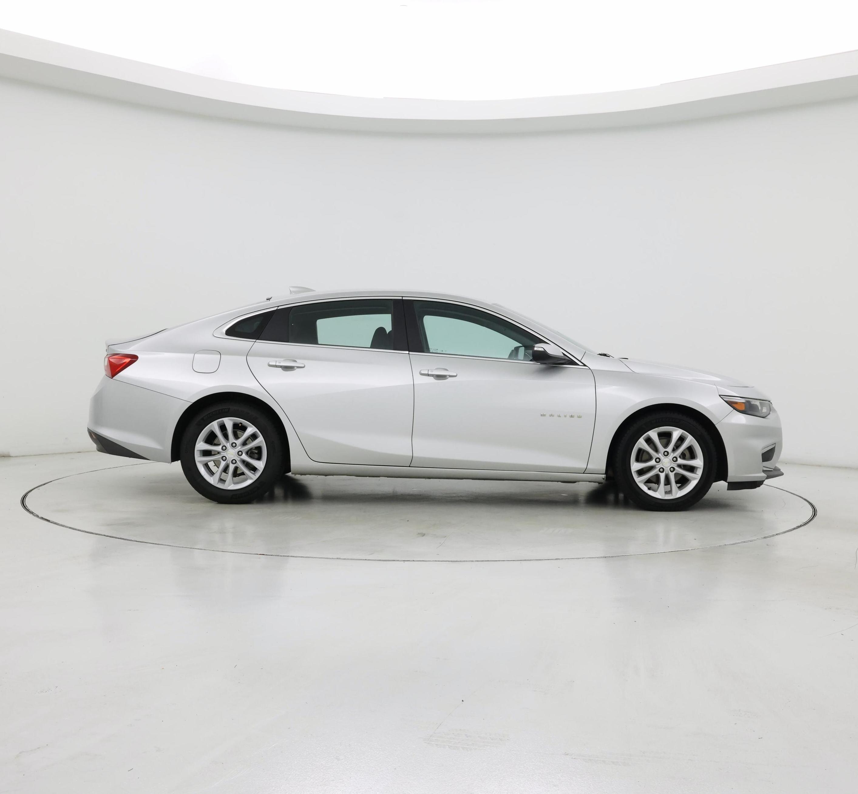Thumbnail: 2017 Chevrolet Malibu - 7