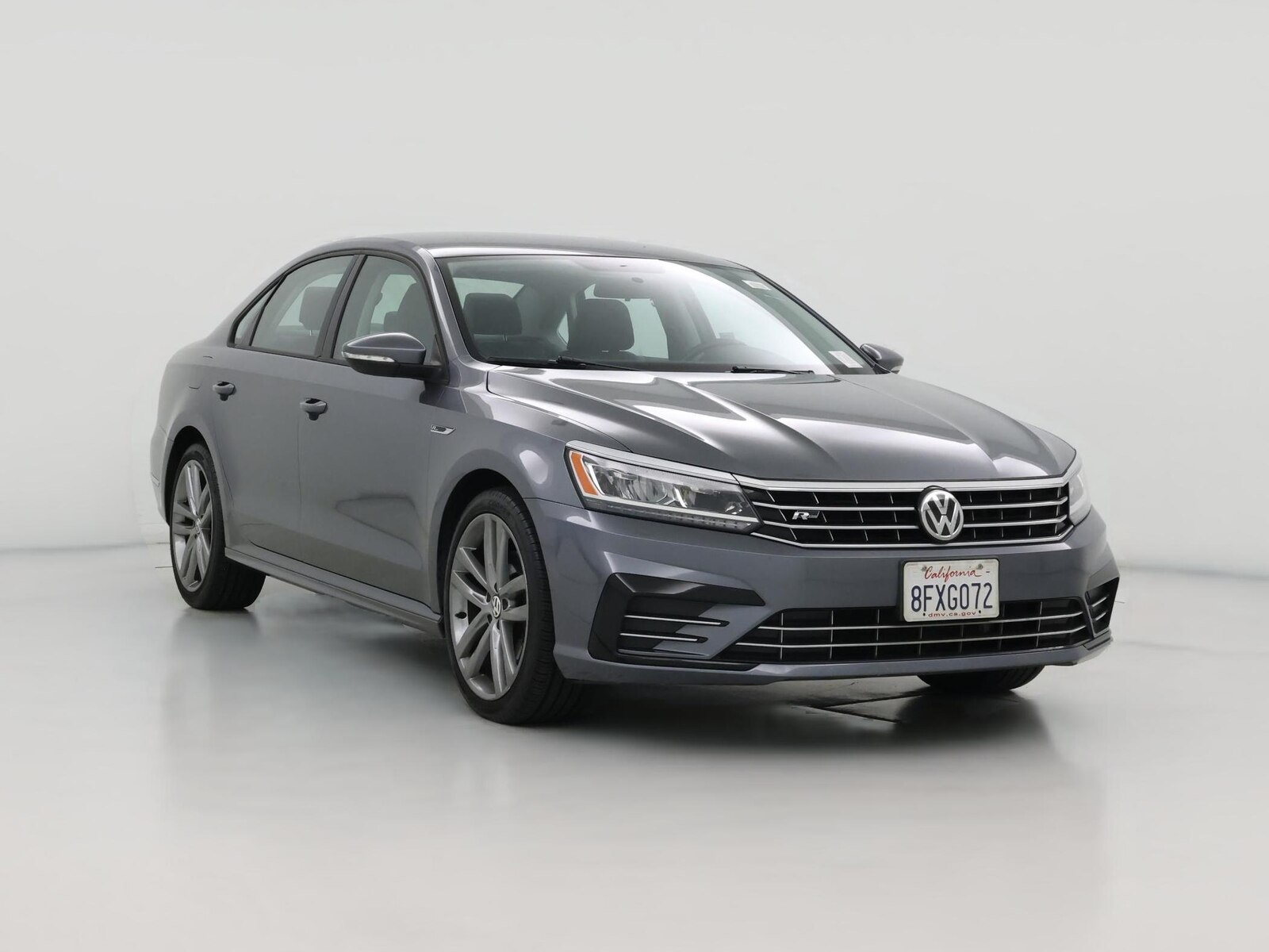 2018 Volkswagen Passat R-Line