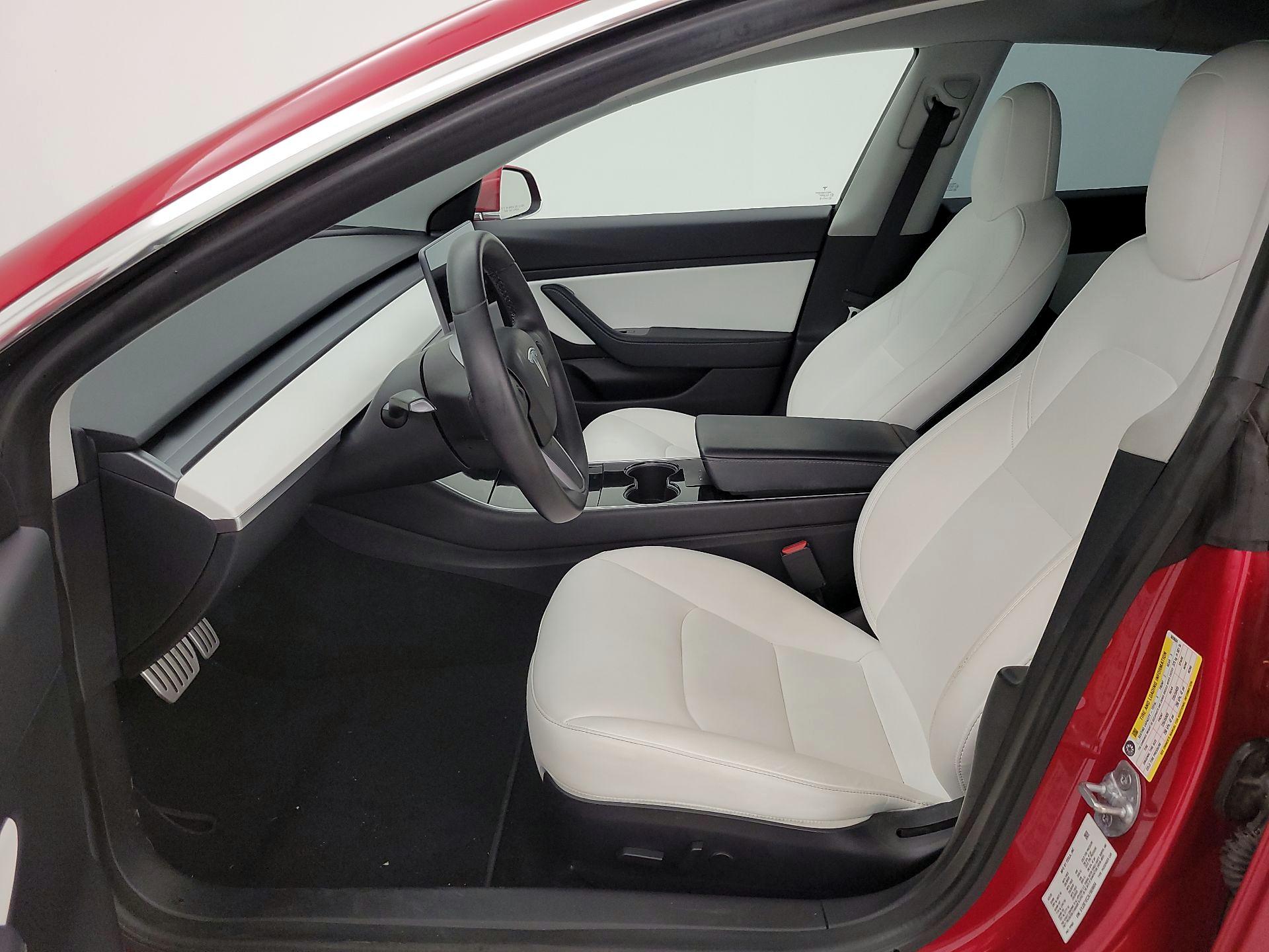 Thumbnail: 2020 Tesla Model 3 - 11