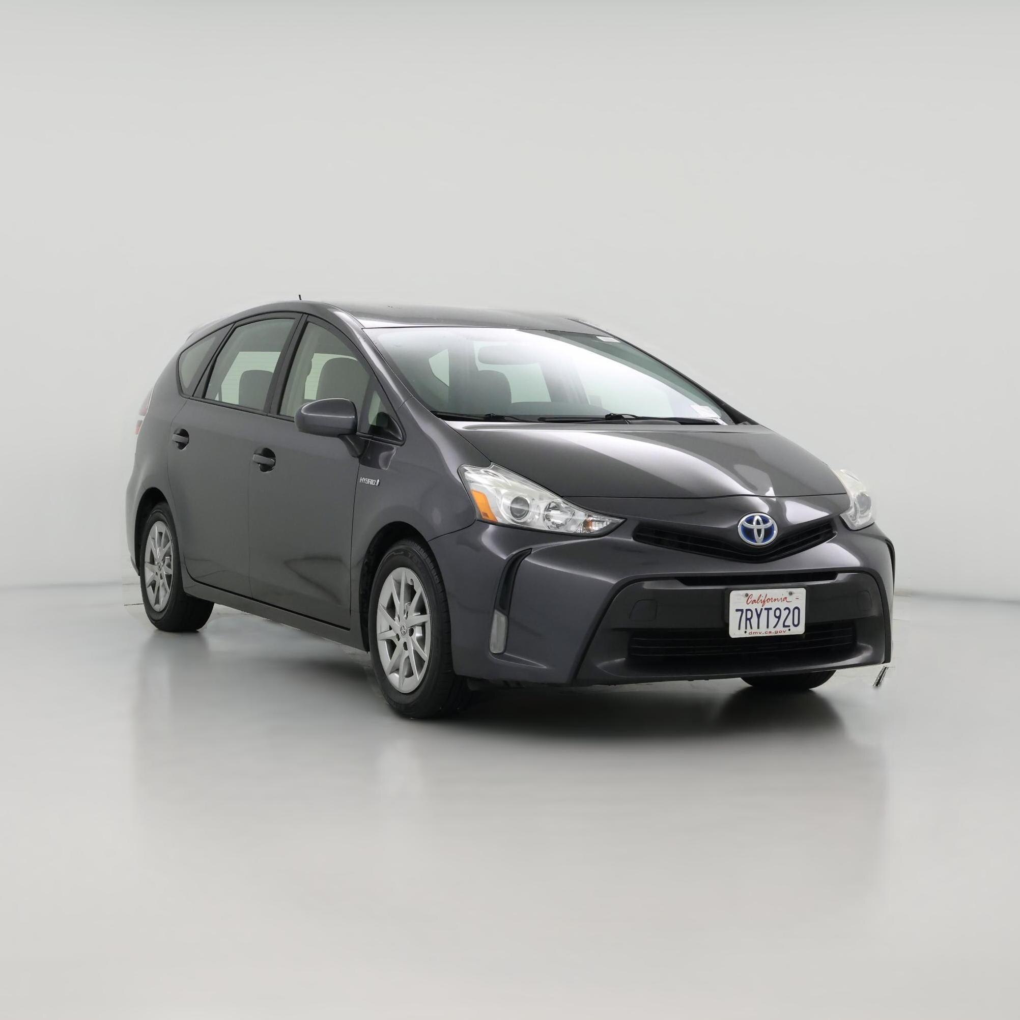 Thumbnail: 2016 Toyota Prius v - 1
