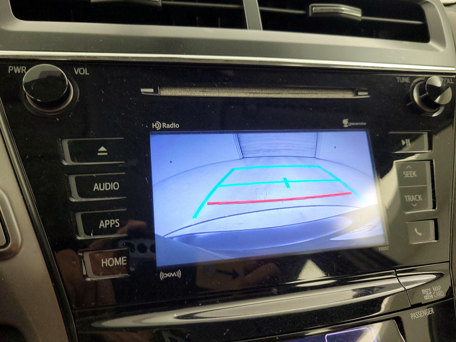 Thumbnail: 2016 Toyota Prius v - 15