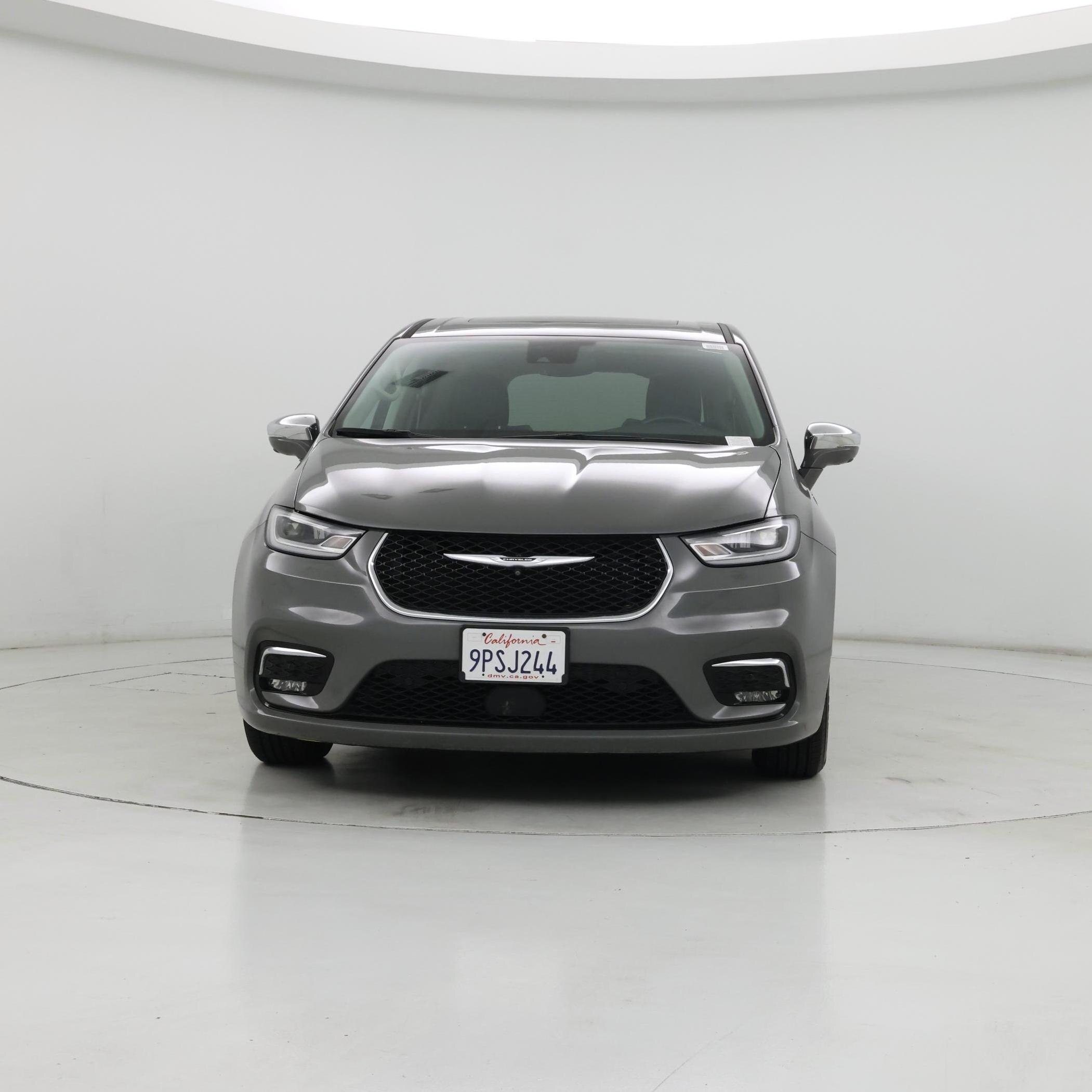 Thumbnail: 2022 Chrysler Pacifica - 5