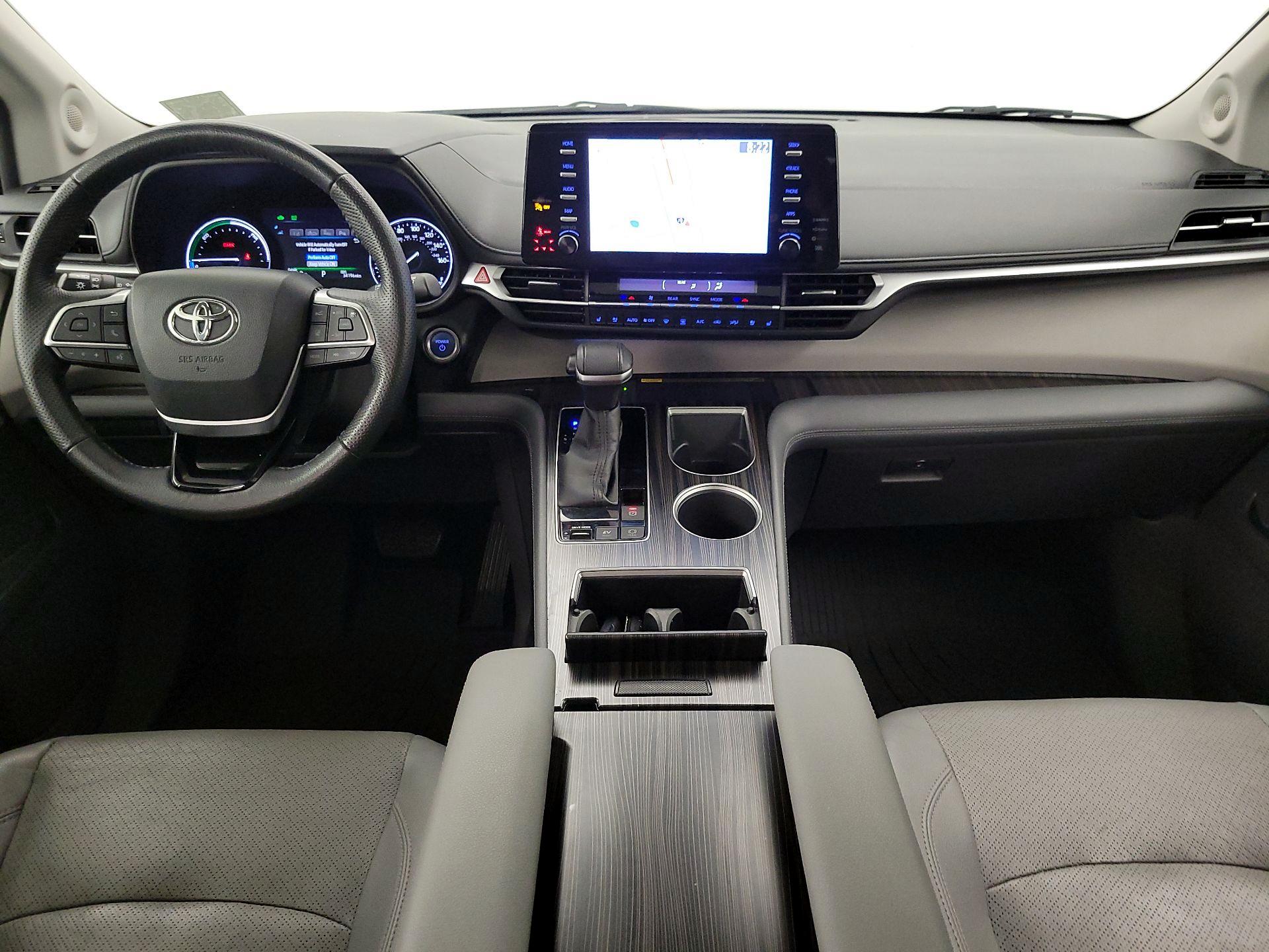 Thumbnail: 2022 Toyota Sienna - 9