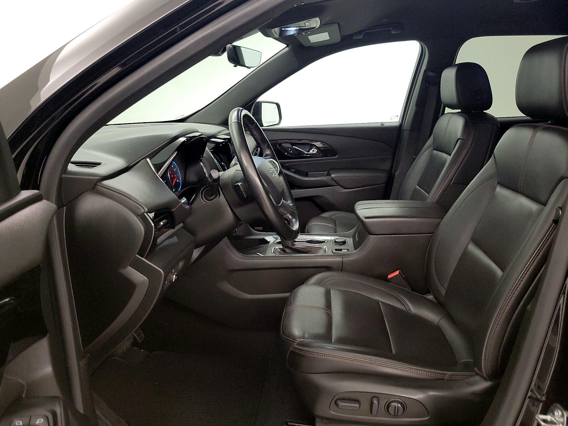 Thumbnail: 2023 Chevrolet Traverse - 11