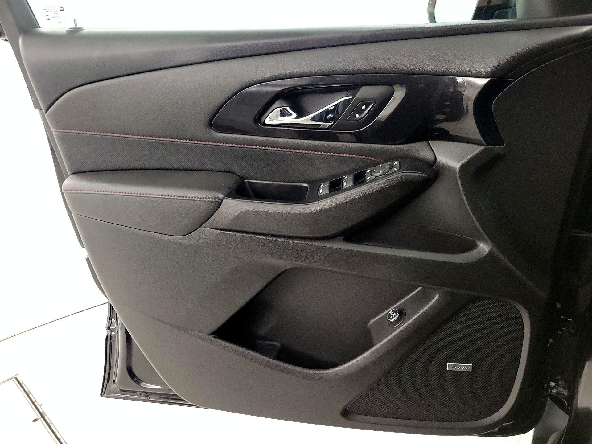 Thumbnail: 2023 Chevrolet Traverse - 12