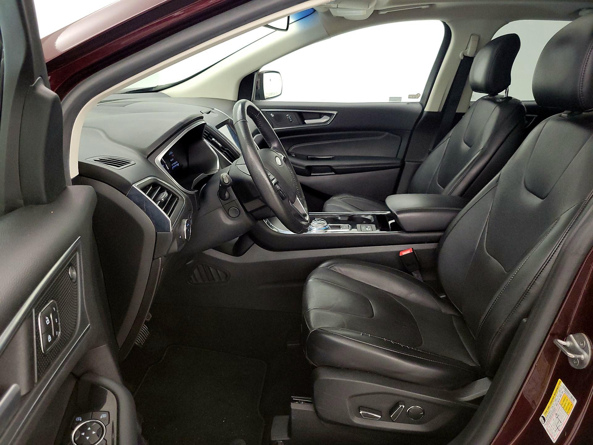Thumbnail: 2019 Ford Edge - 11