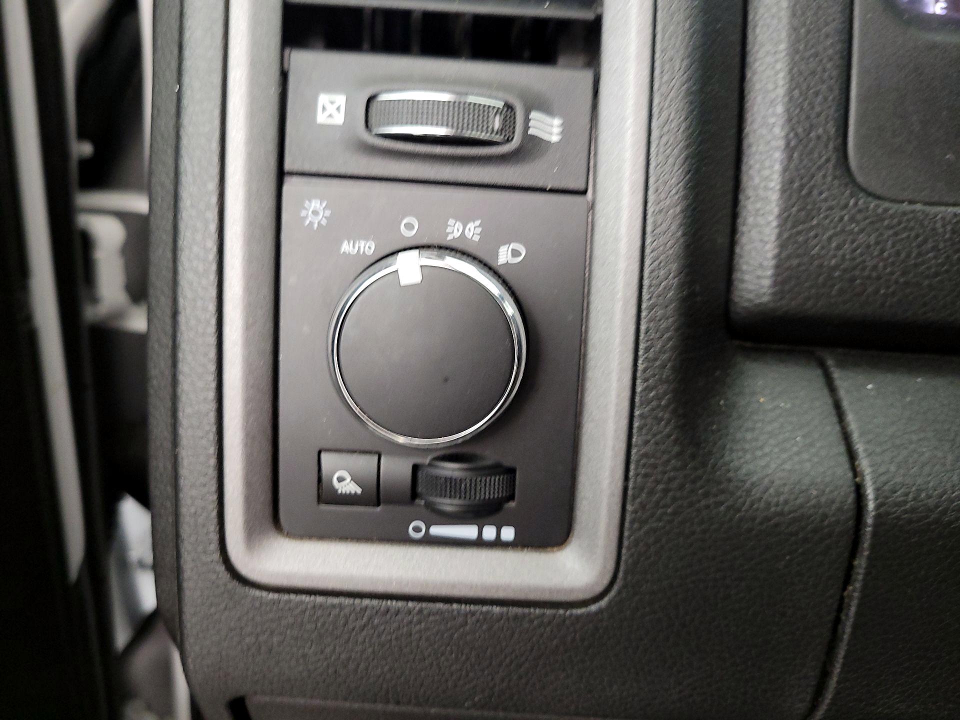 Thumbnail: 2021 RAM 1500 Classic - 13