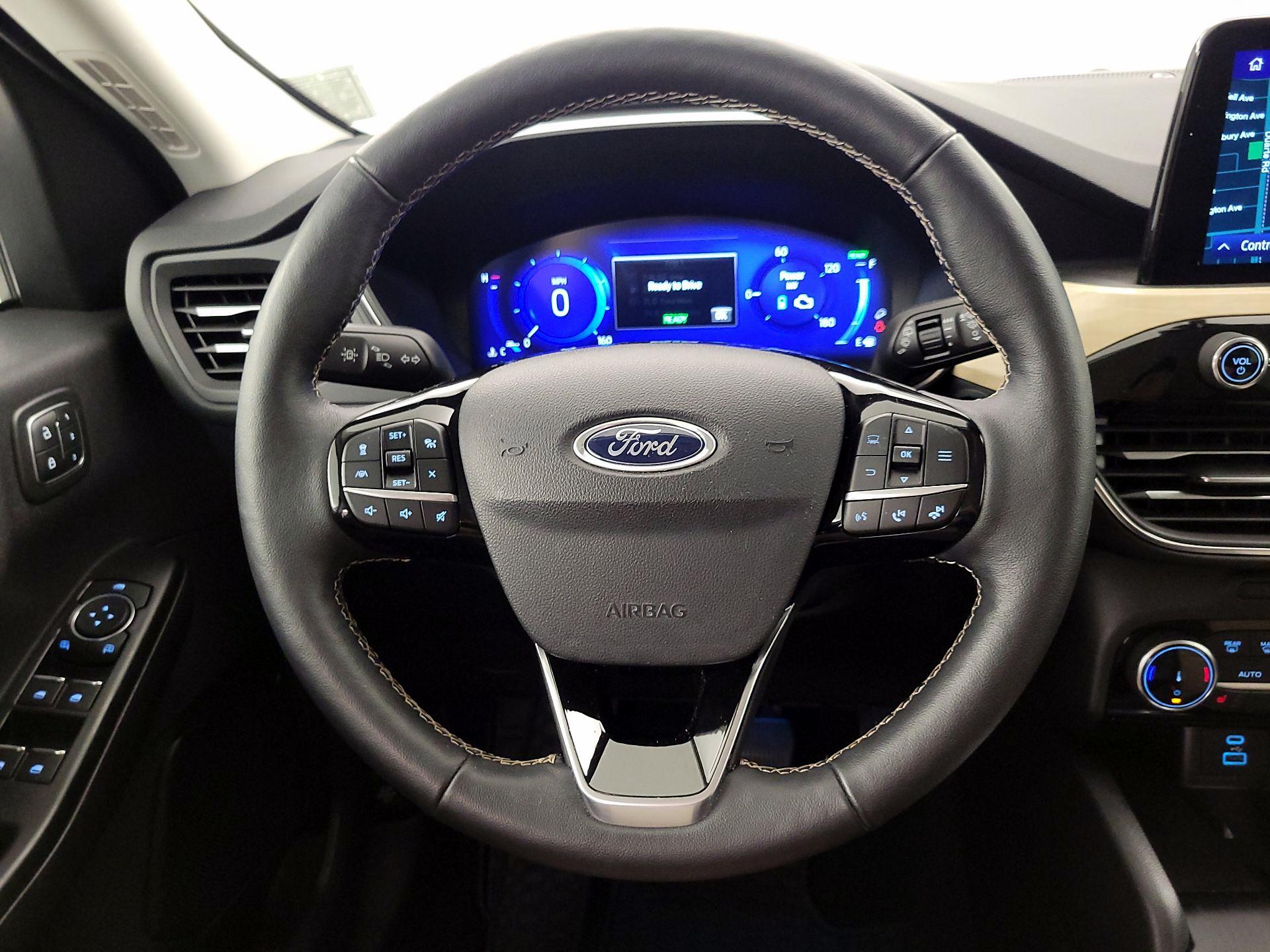 Thumbnail: 2022 Ford Escape - 10