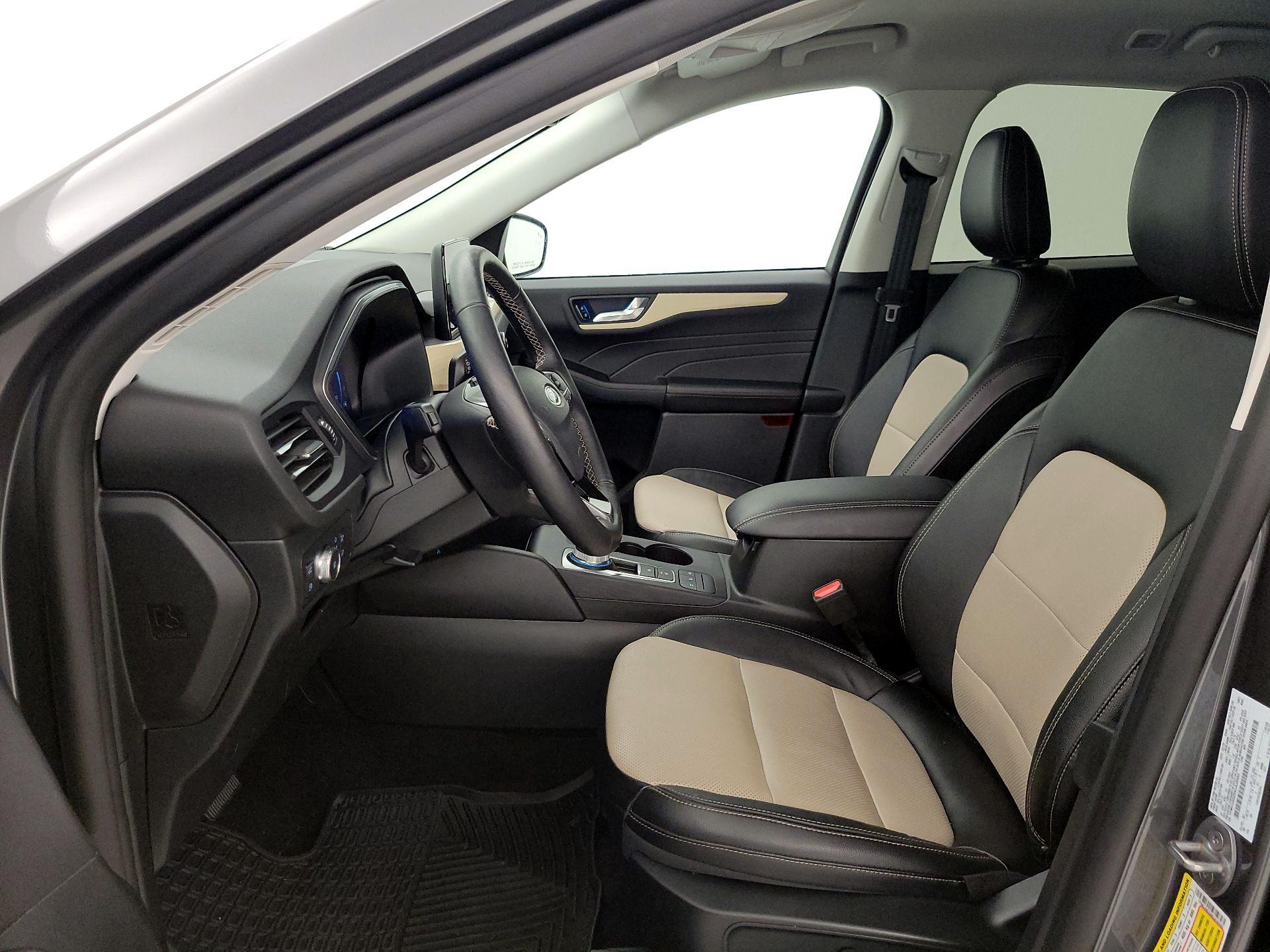 Thumbnail: 2022 Ford Escape - 11