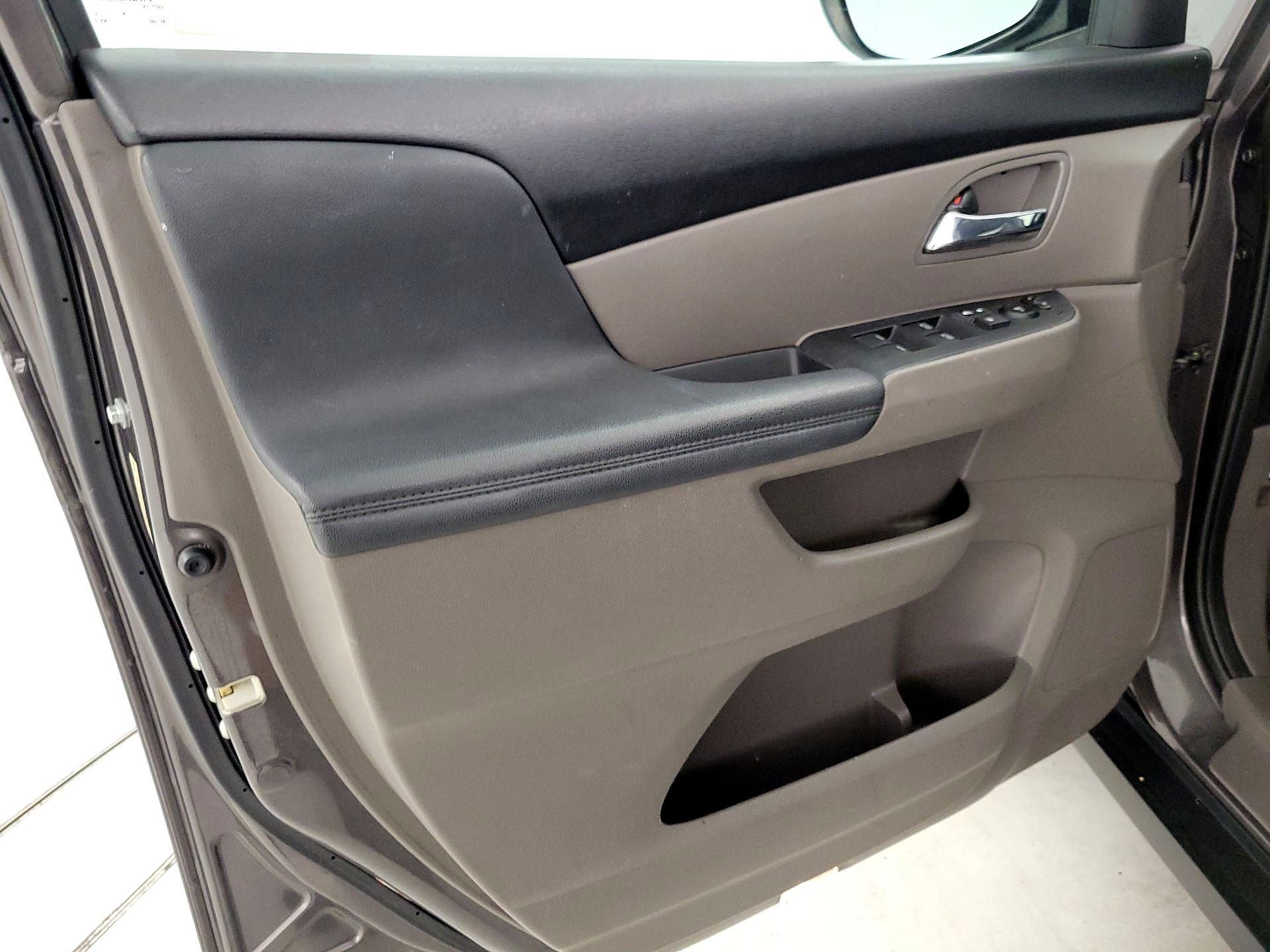 Thumbnail: 2016 Honda Odyssey - 12