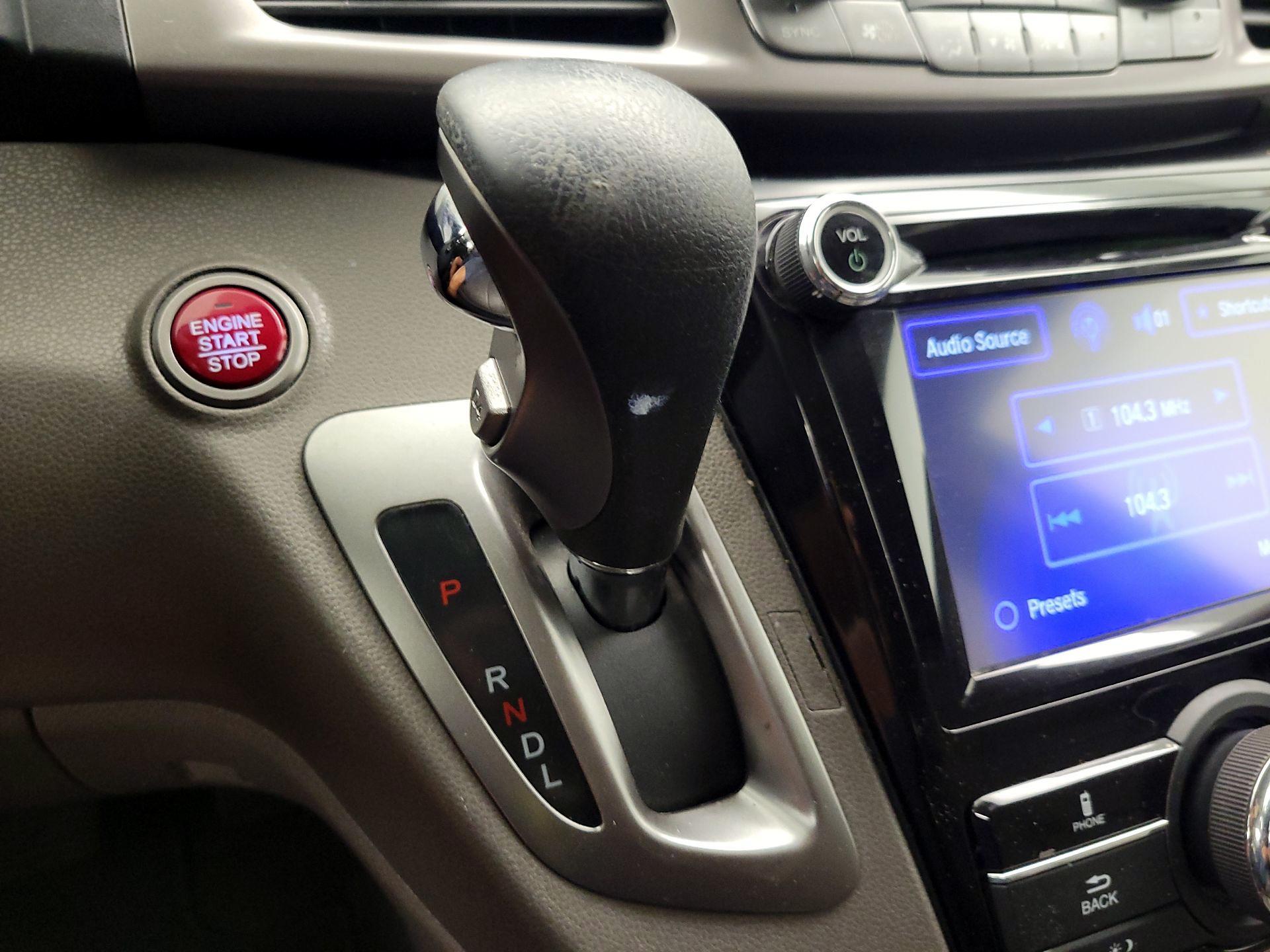 Thumbnail: 2016 Honda Odyssey - 17