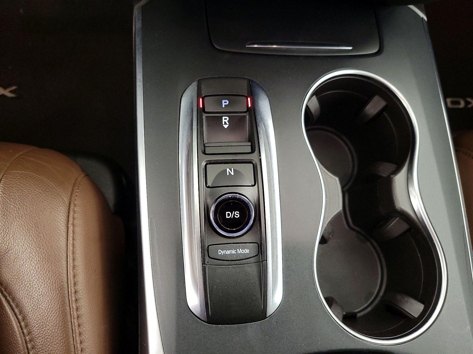 Thumbnail: 2017 Acura MDX - 18