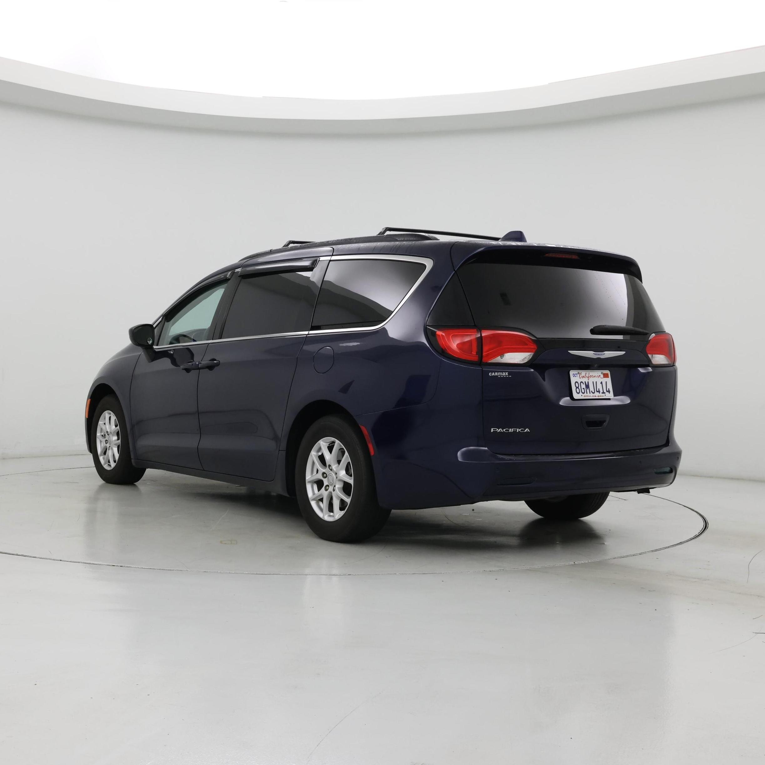 Thumbnail: 2018 Chrysler Pacifica - 2
